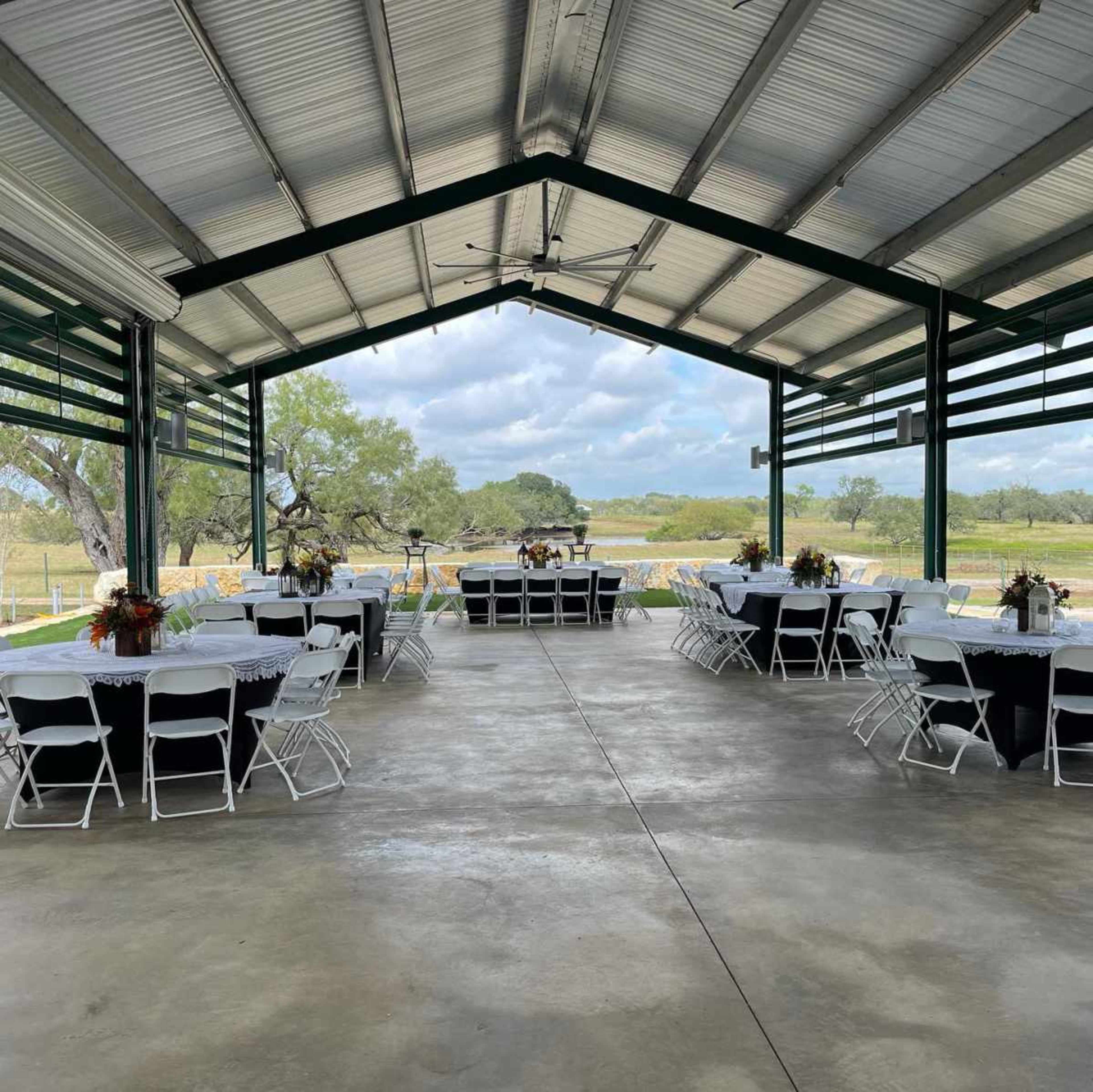 Outdoor Country Venue with Modern Perks Image in , Seguin, TX