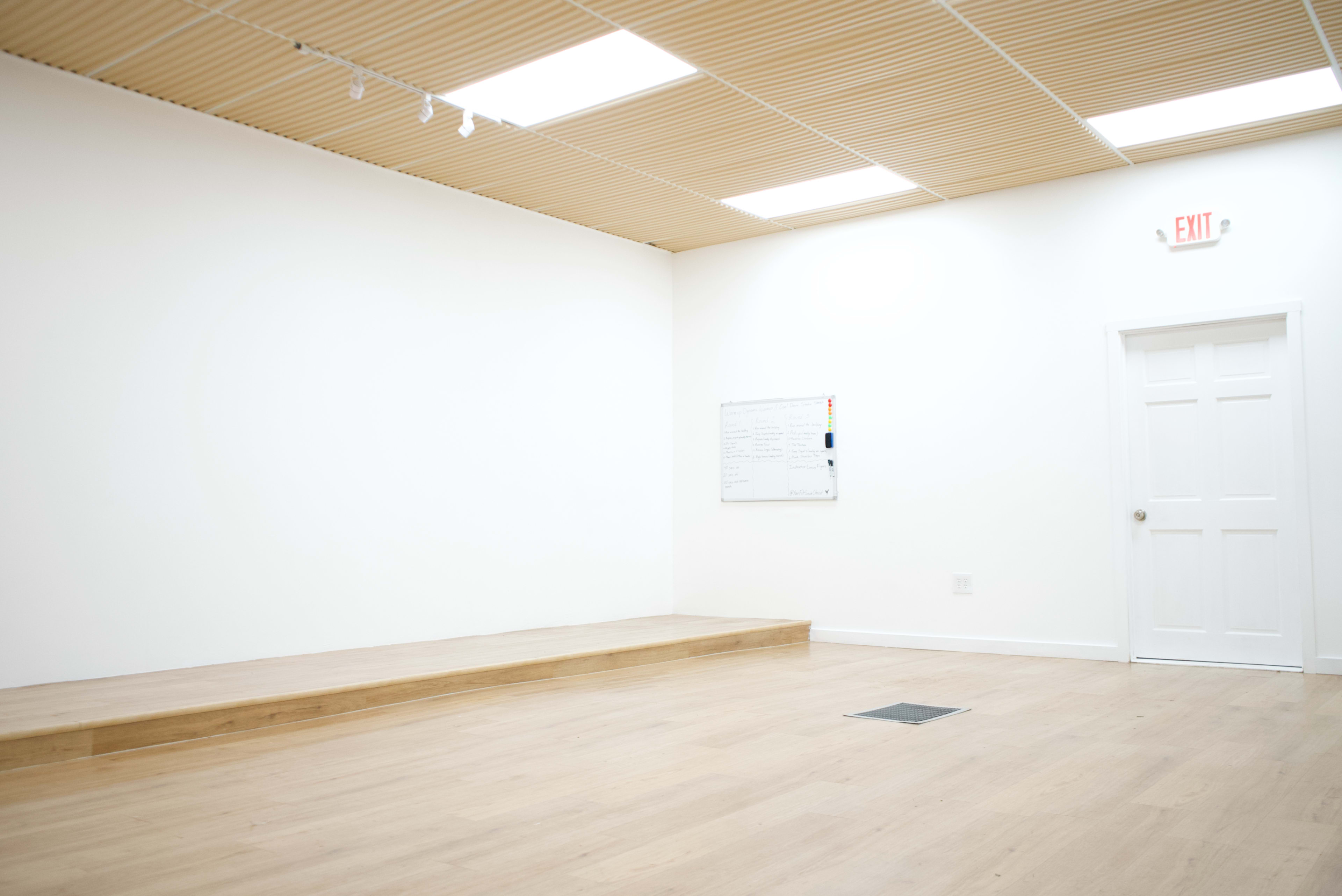 Creative CTRL Studio | Clean White Photography Studio, Malden, MA ...