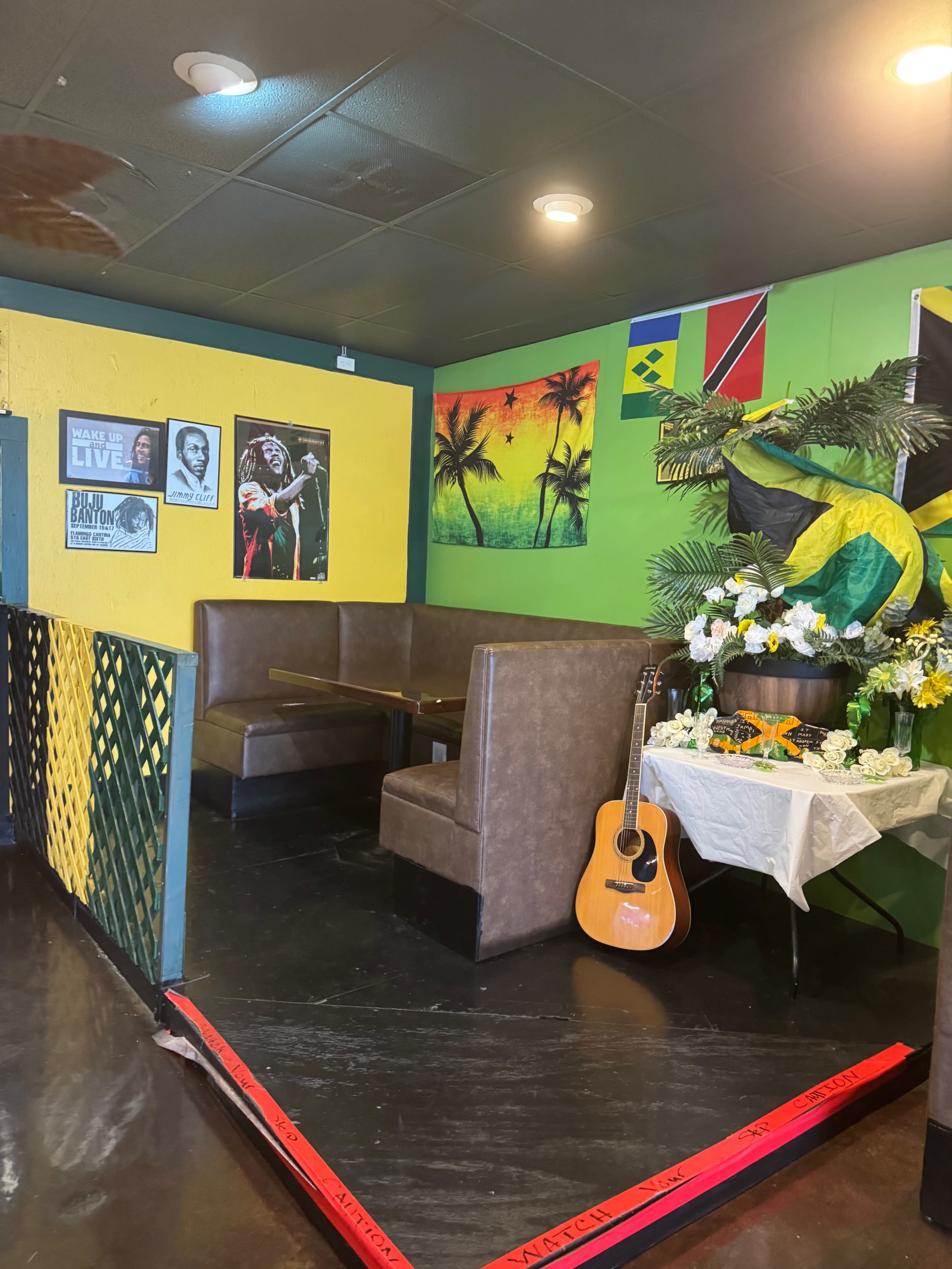 Spacious Caribbean themed restaurant Image in , austin, TX