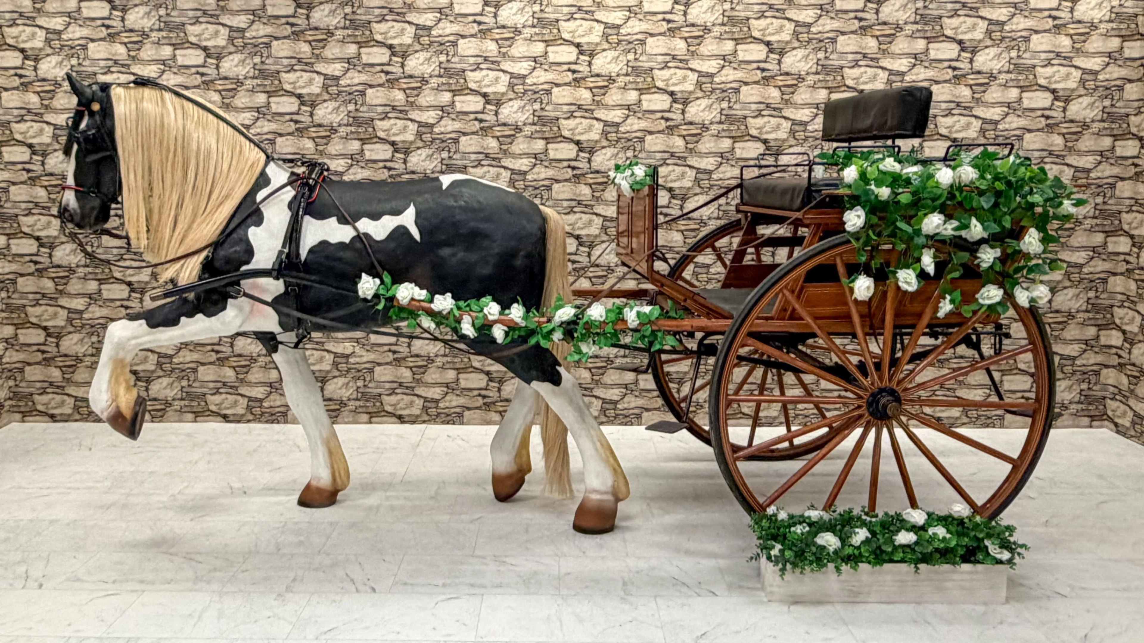 The Horse-Drawn Carriage Image in Applewood, Lakewood, CO