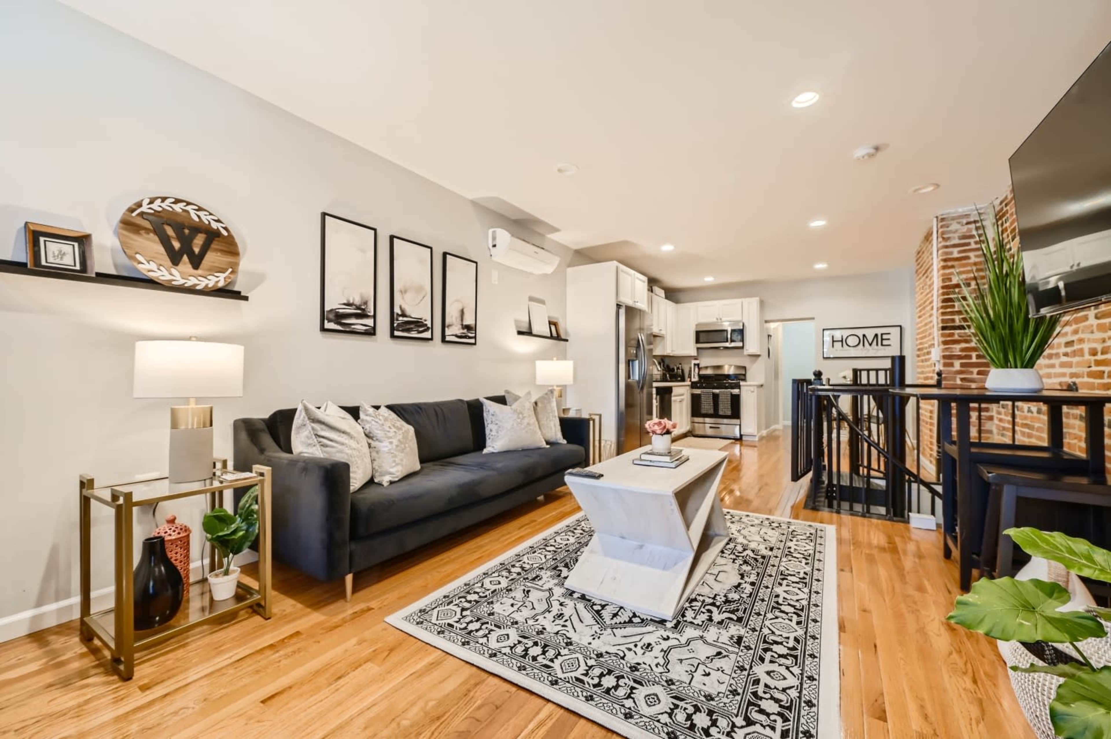 Luxury 4-Story Townhome | Shoots + Meetings in Fells Point/Baltimore Image in Upper Fells Point, Baltimore, MD