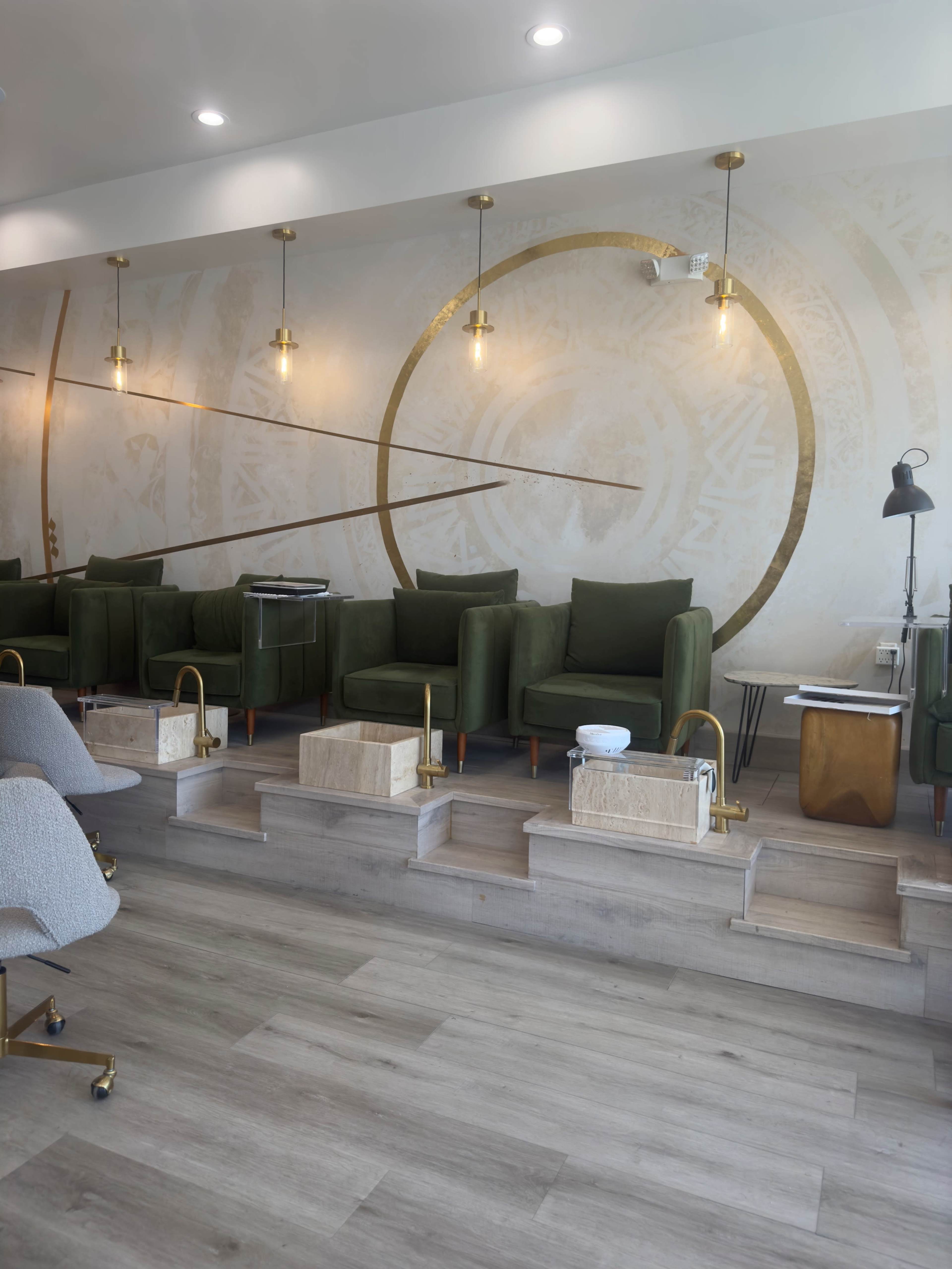 Sherman Oaks Luxury Nail Salon: Modern and Sleek Image in Sherman Oaks, Sherman Oaks, CA