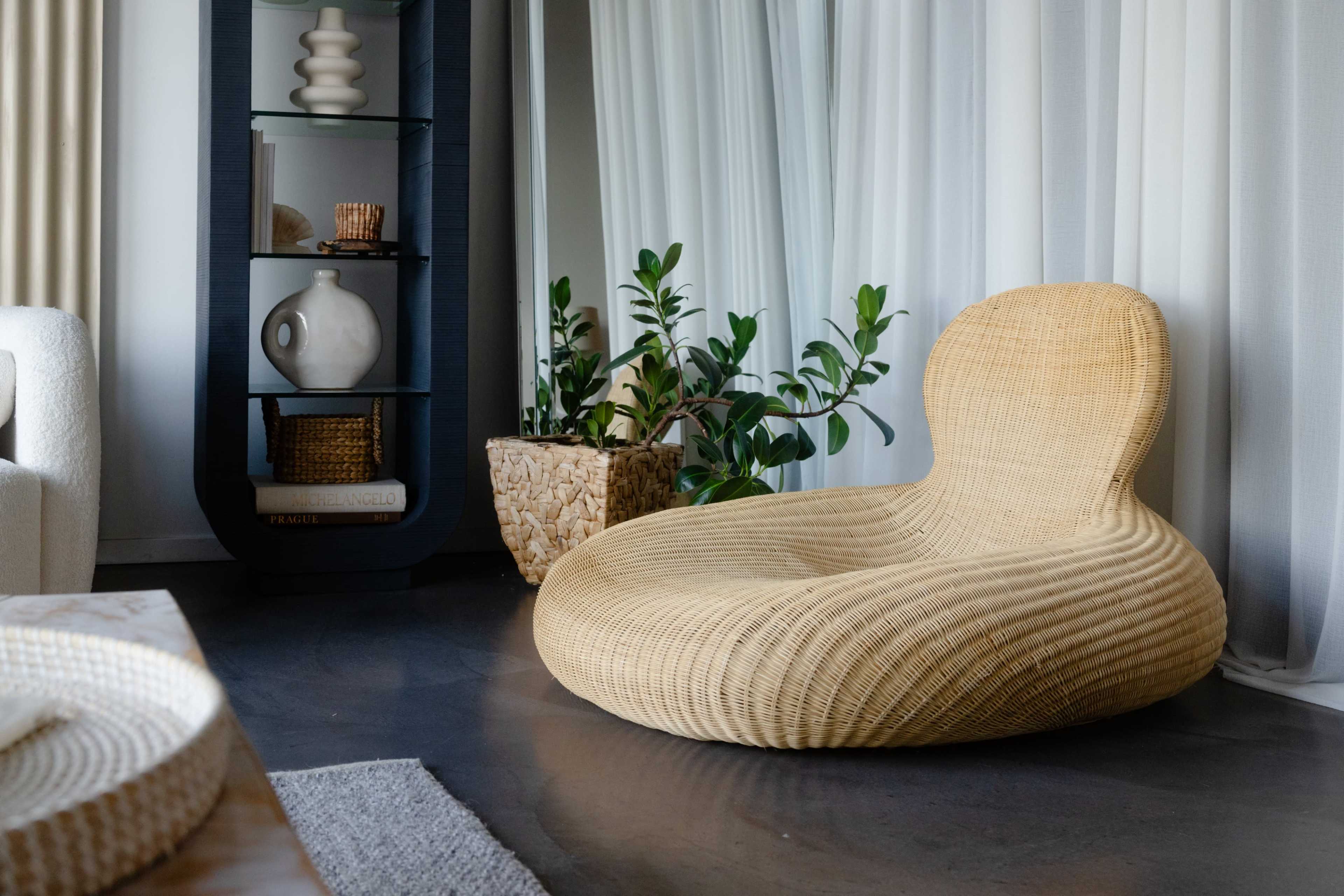Stylish, Modern Loft Studio Image in Strathcona, Vancouver, BC