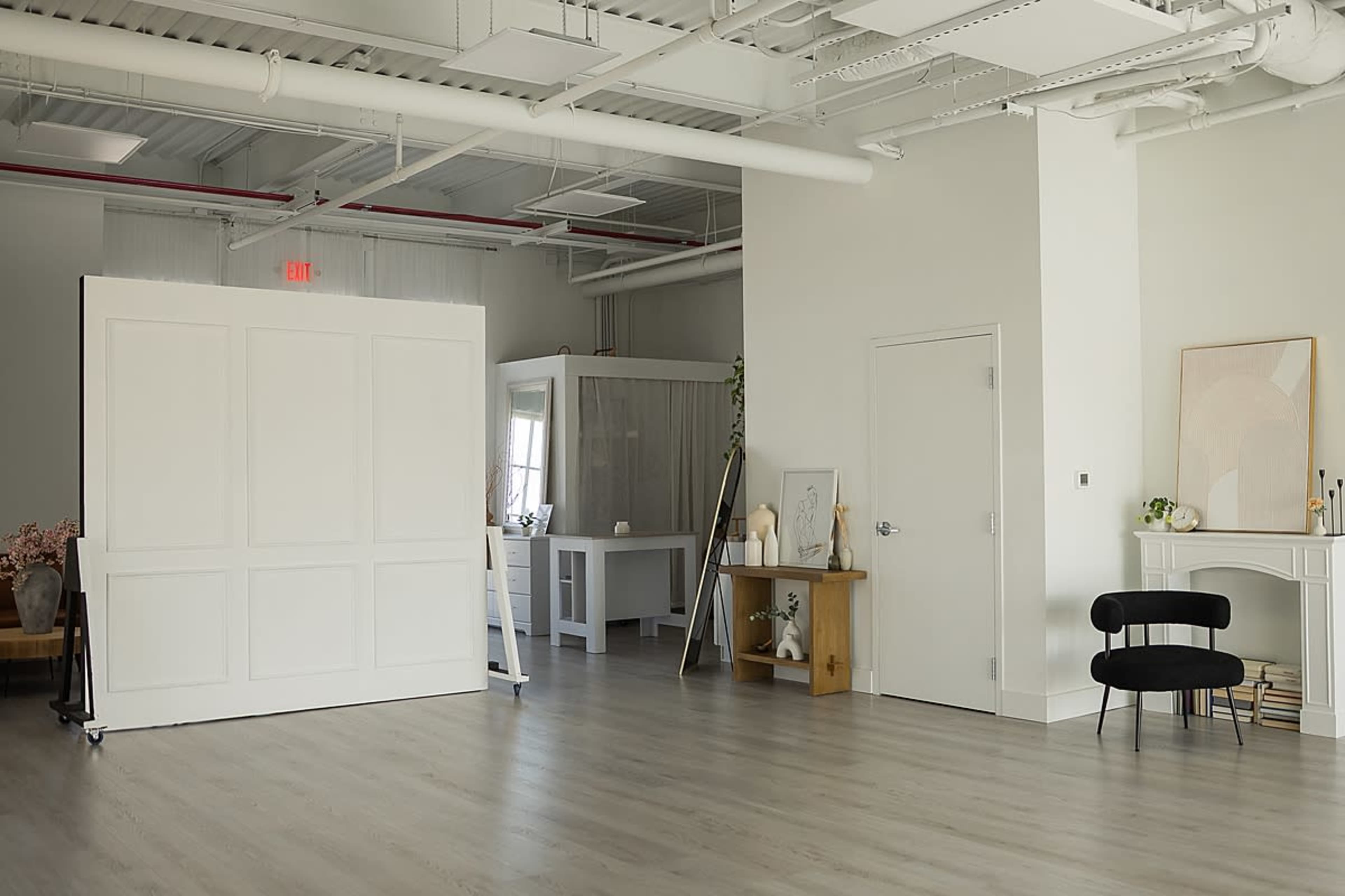 Light-Filled Alpharetta Loft with Iconic Arch Windows Image in Milton, Alpharetta, GA
