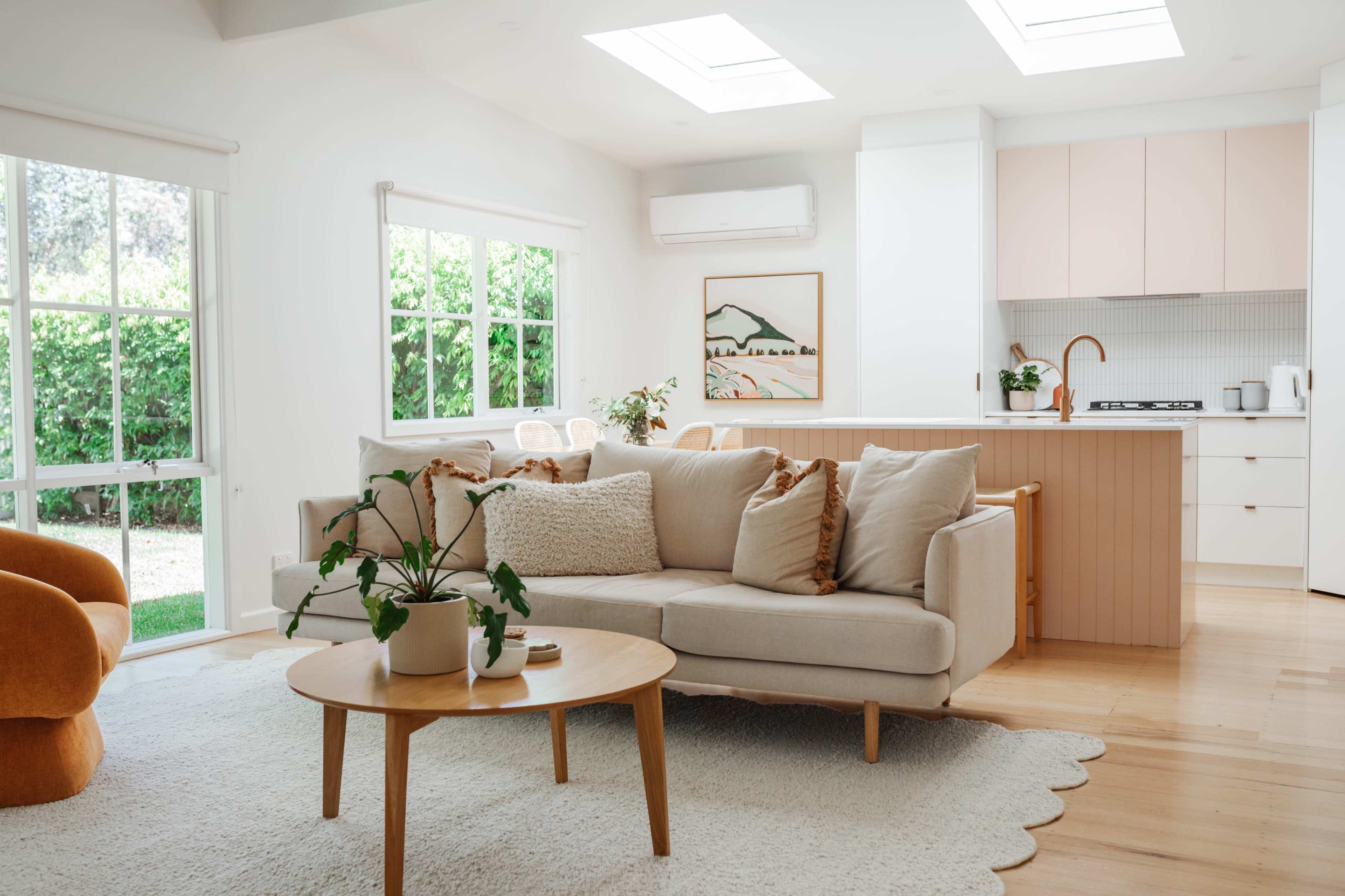 Contemporary & Charming House Filled with Light Image in Seaford, Seaford, VIC