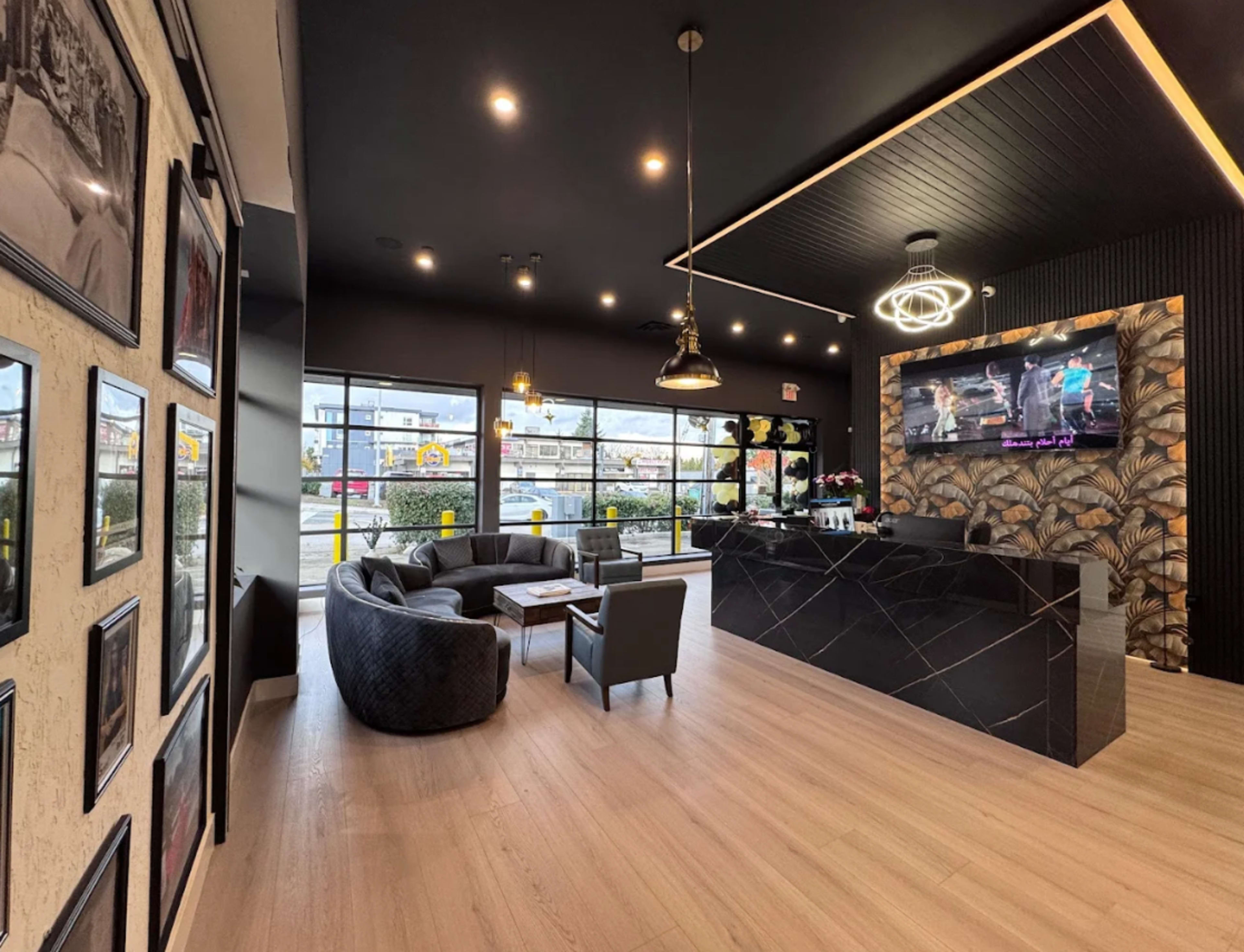 Scott Road Cyclorama Studio Surrey Image in Newton, Surrey, BC