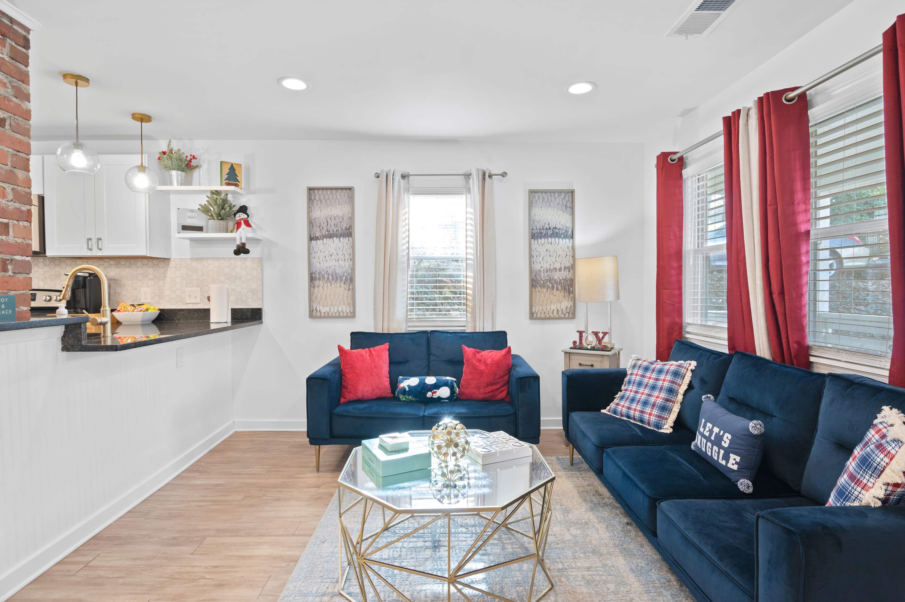 Bright and Airy Modern Home Perfect for Events and Shoots Image in Dixie Hills, Atlanta, GA