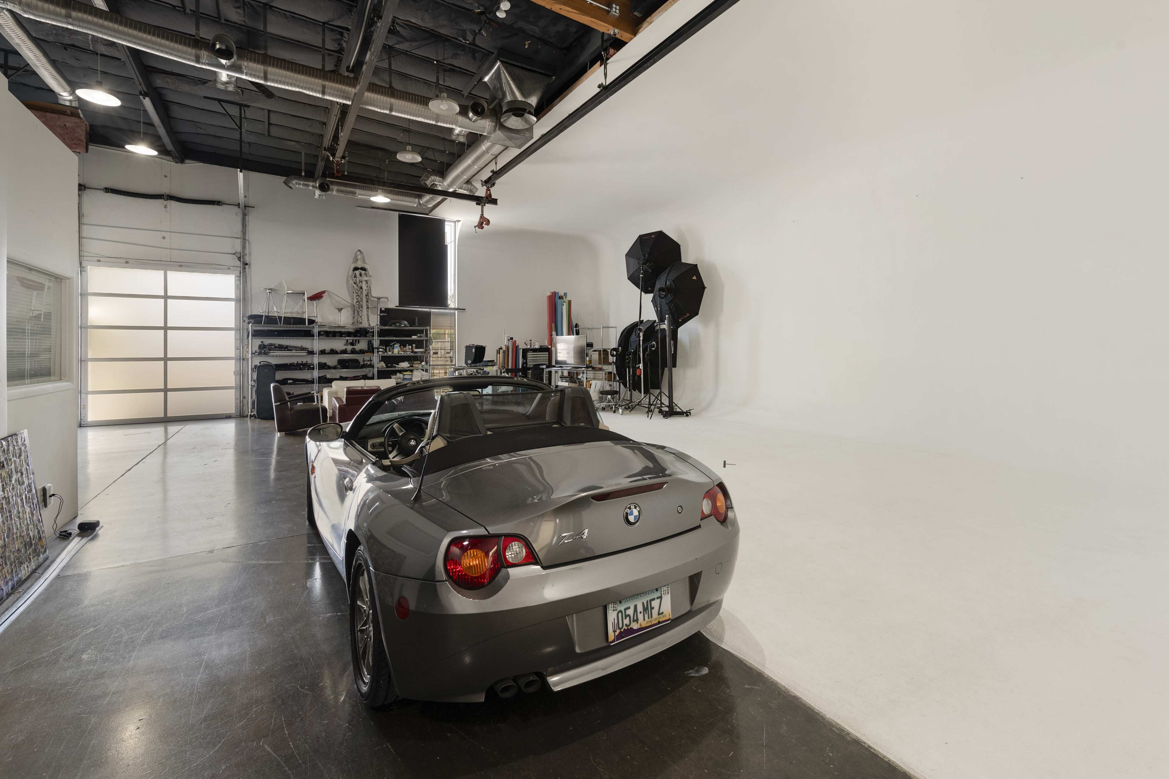Versatile Cyc Studio near Skyharbor - Perfect for Any Size Production or Event Image in Encanto Village, Phoenix, AZ