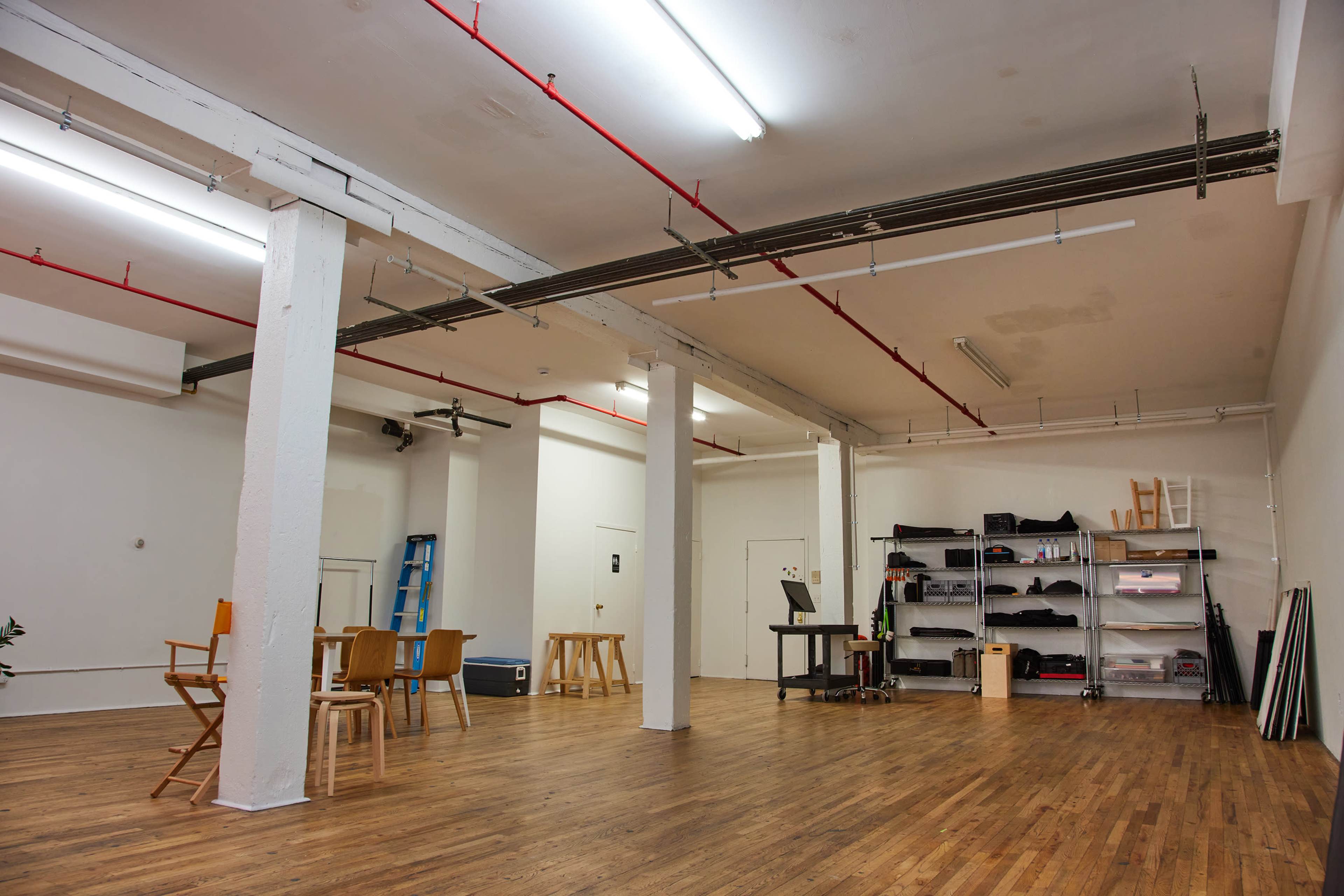 Easy Access Photo Studio with Private Bathroom and Chill Client Lounge! Image in Bushwick, Brooklyn, NY