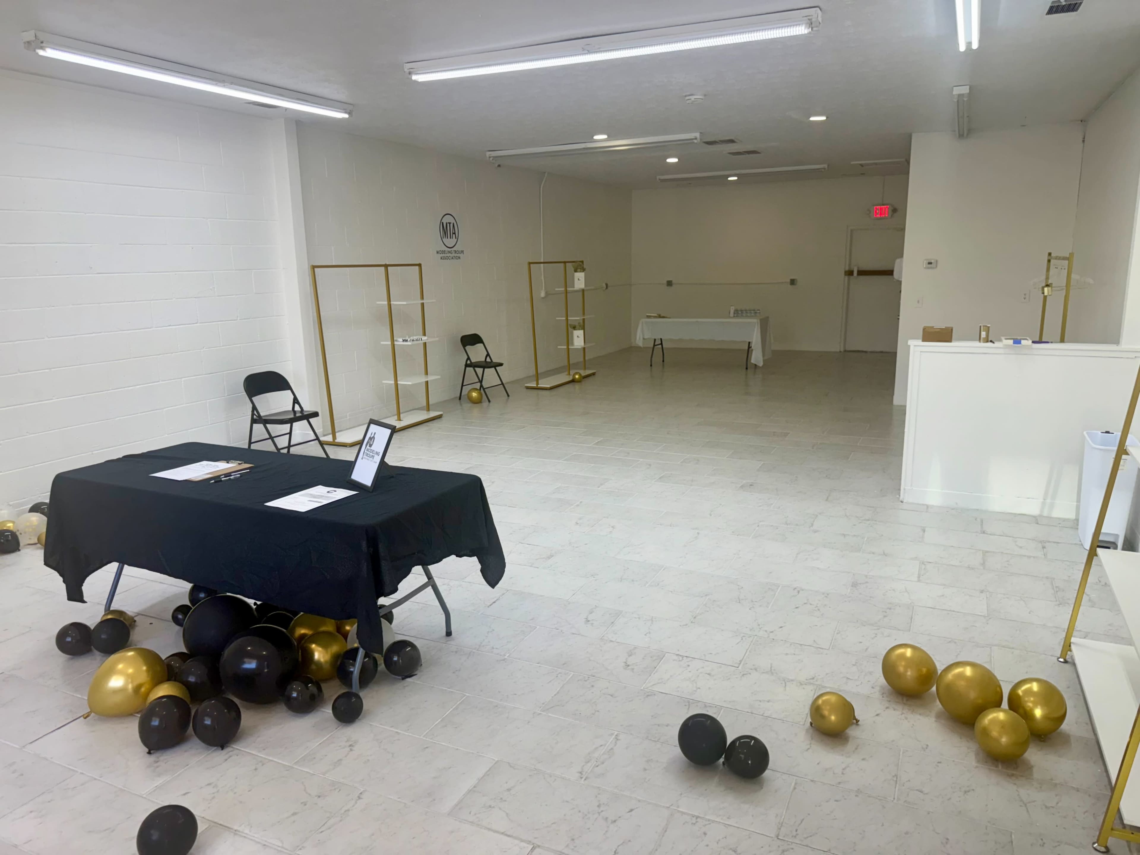 Blank Canvas Space With Natural Light Image in Conyers, Conyers, GA