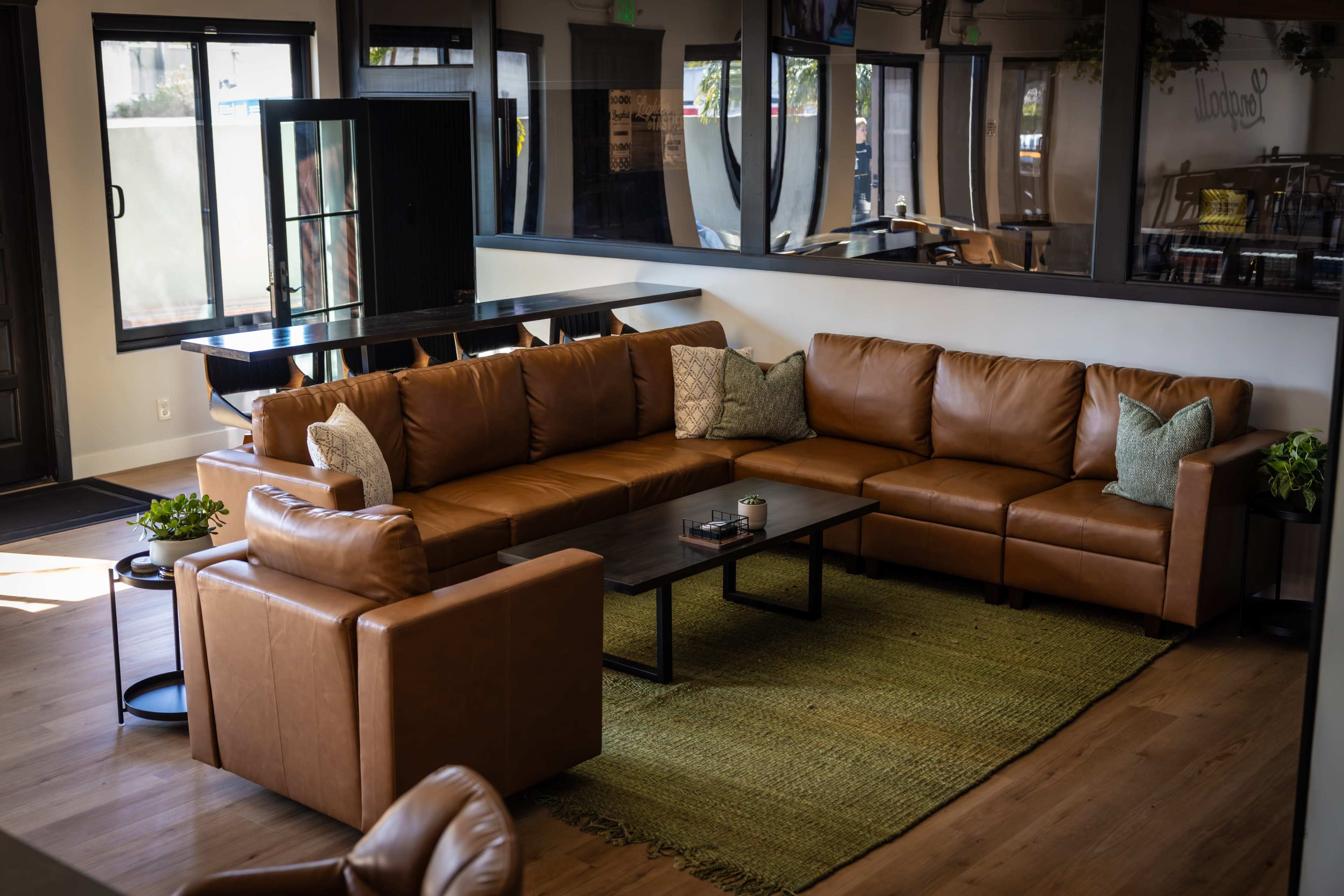 Mission Hills Sports Lounge with Golf Simulator & Tasting Room Image in Mission Hills, San Diego, CA