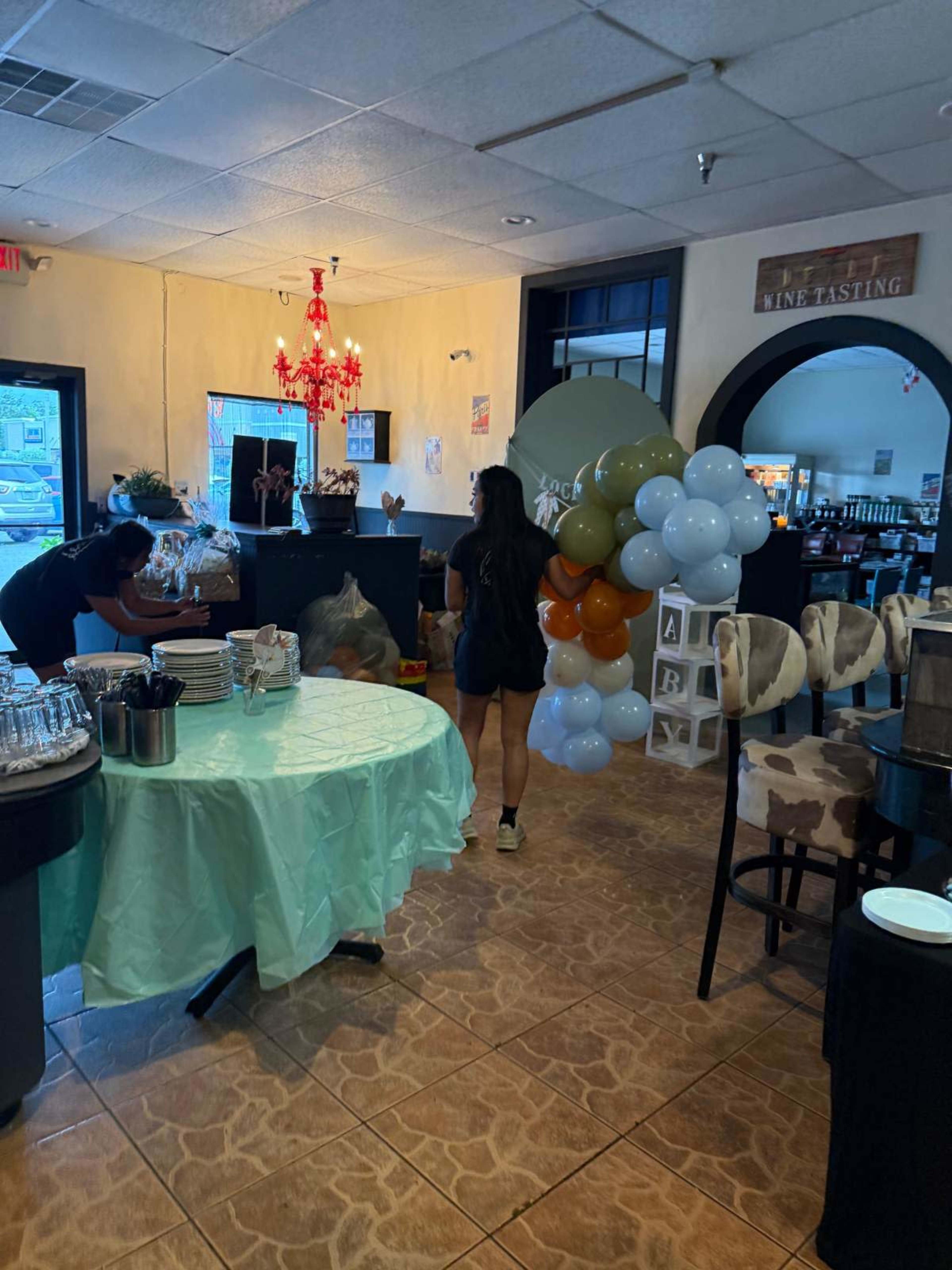 Parisian Bistro Image in , LARGO, FL