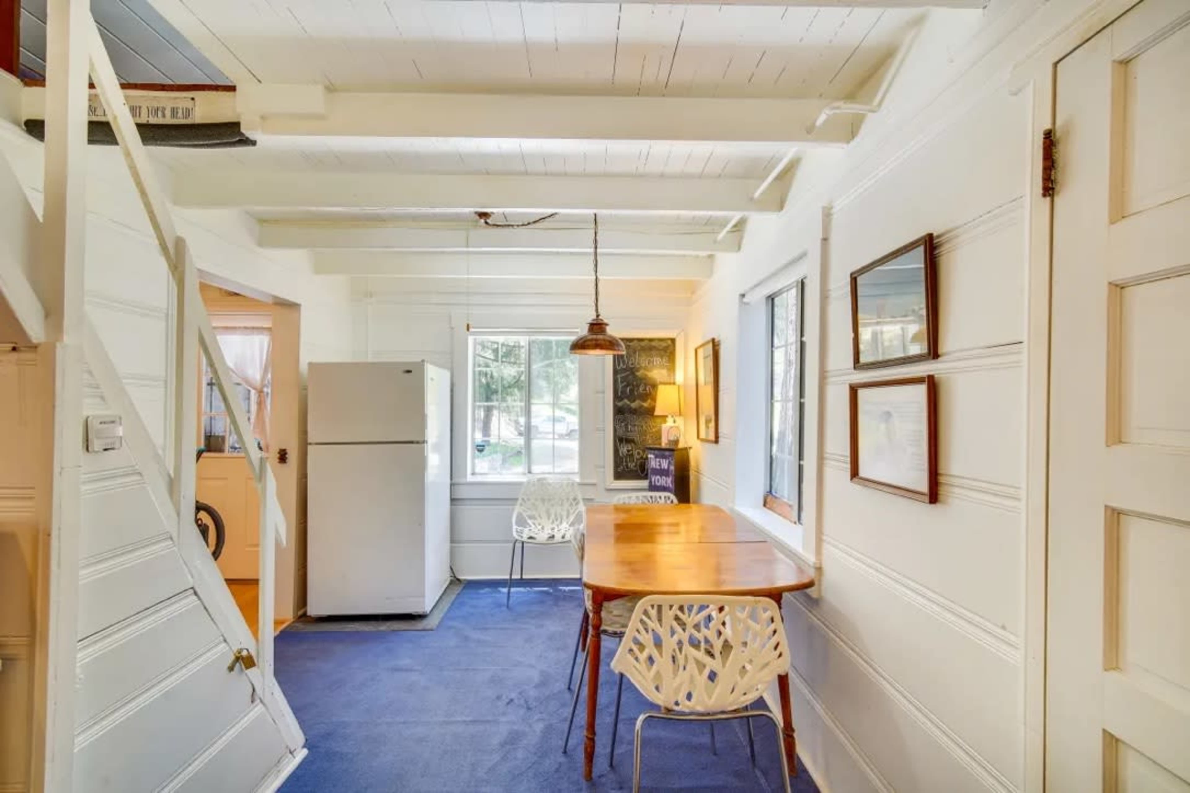 Cute & Cozy Vintage Cabin in the Wooded Mountains Image in Crestline, Crestline, CA