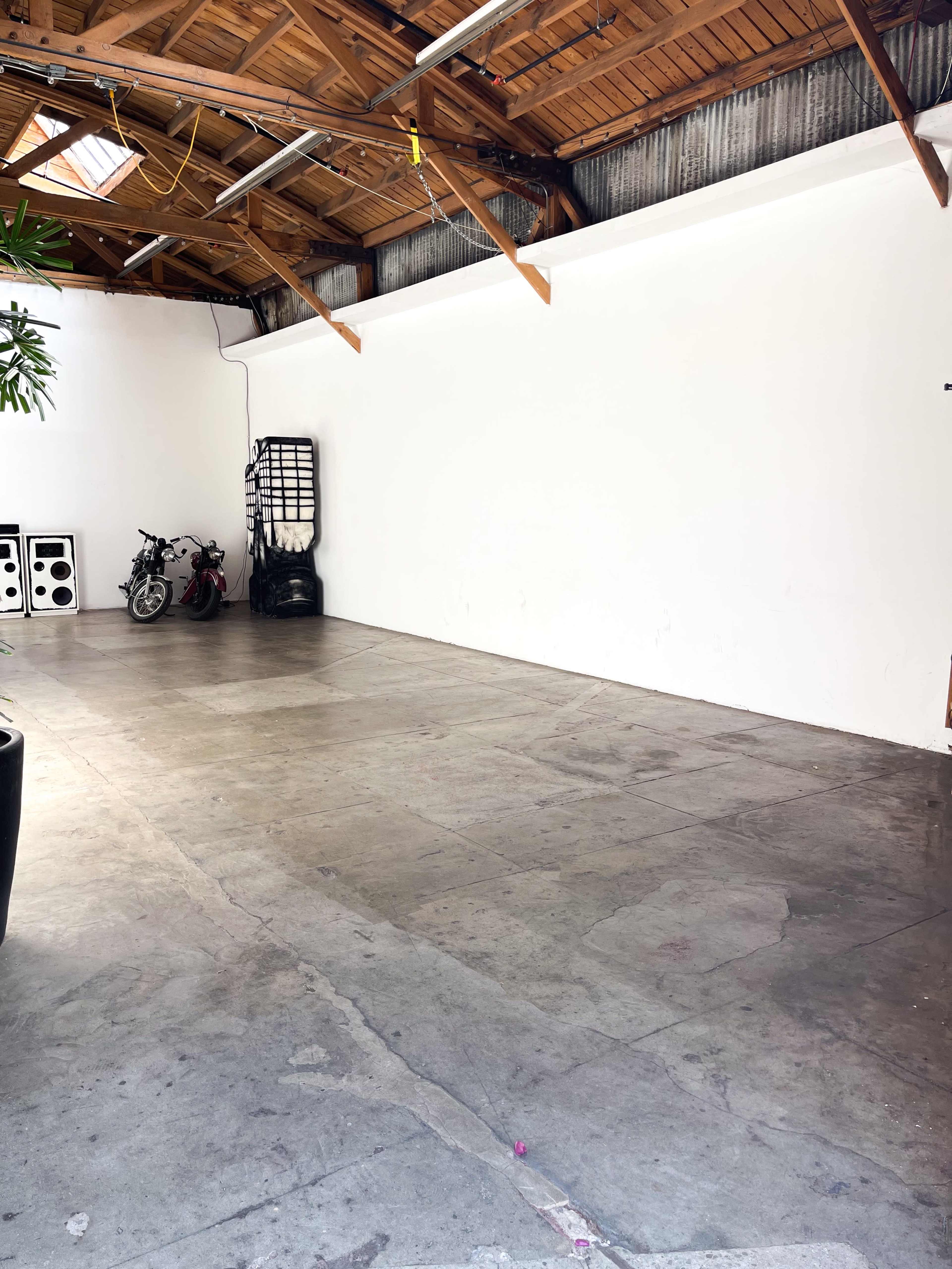 Arts Dist Vibrant Ground Floor Warehouse 1100 sqft+ Image in Central LA, Los Angeles, CA