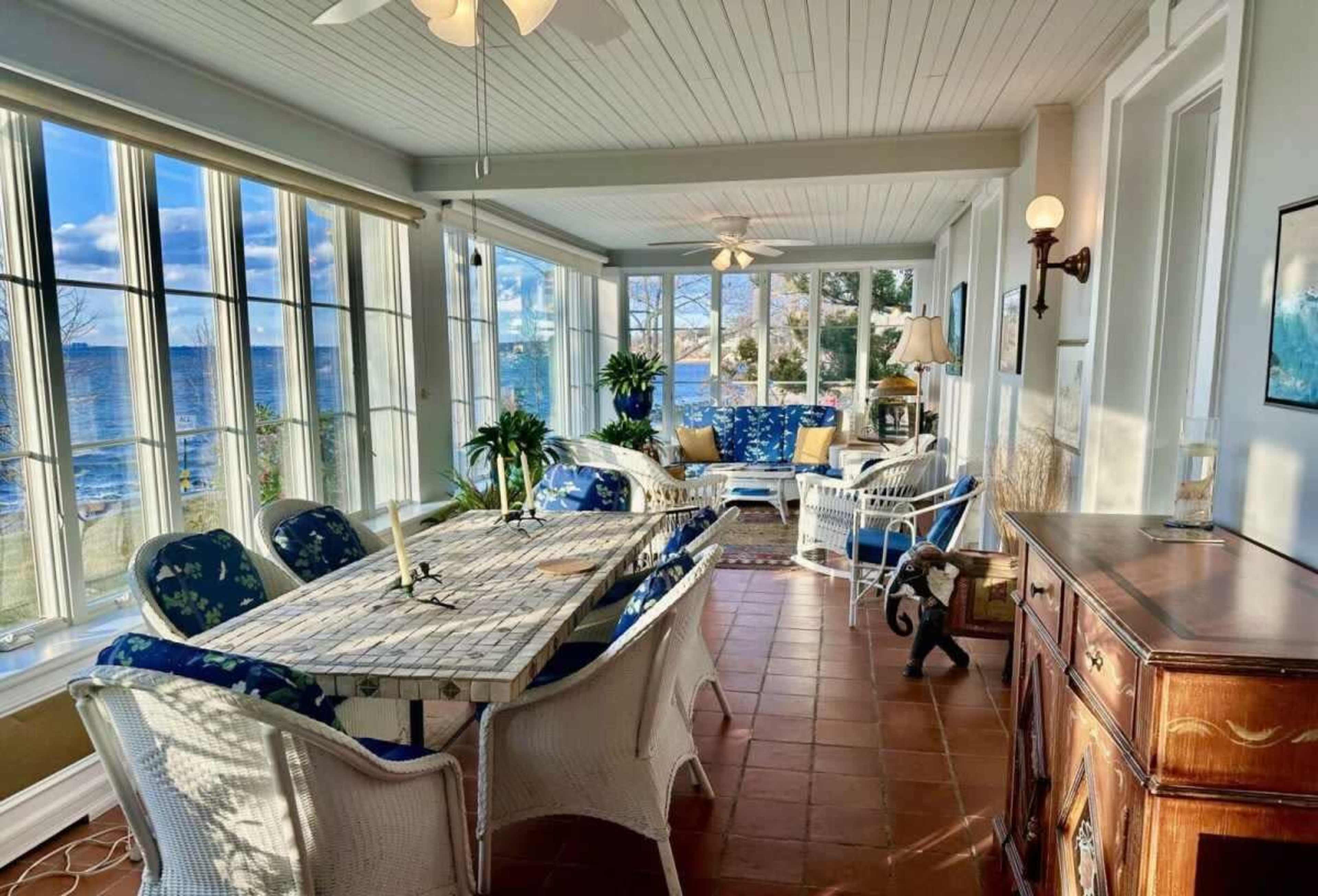 1907 Mediterranean on bay in Queens, architect McKim, Mead & White Image in Douglaston, Queens, NY