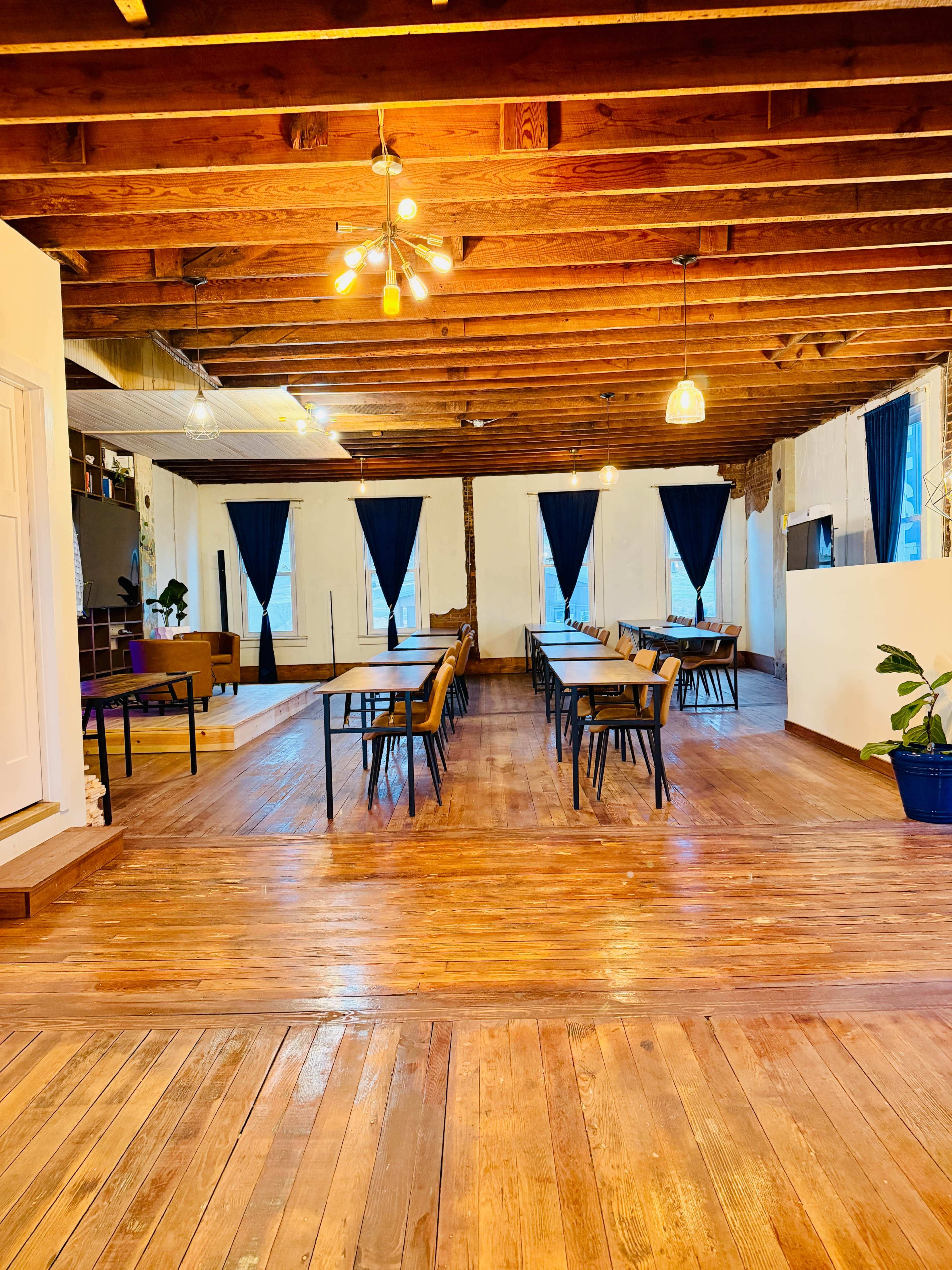 Downtown Renovated Space With Lots of Character Image in Rossville, Rossville, GA