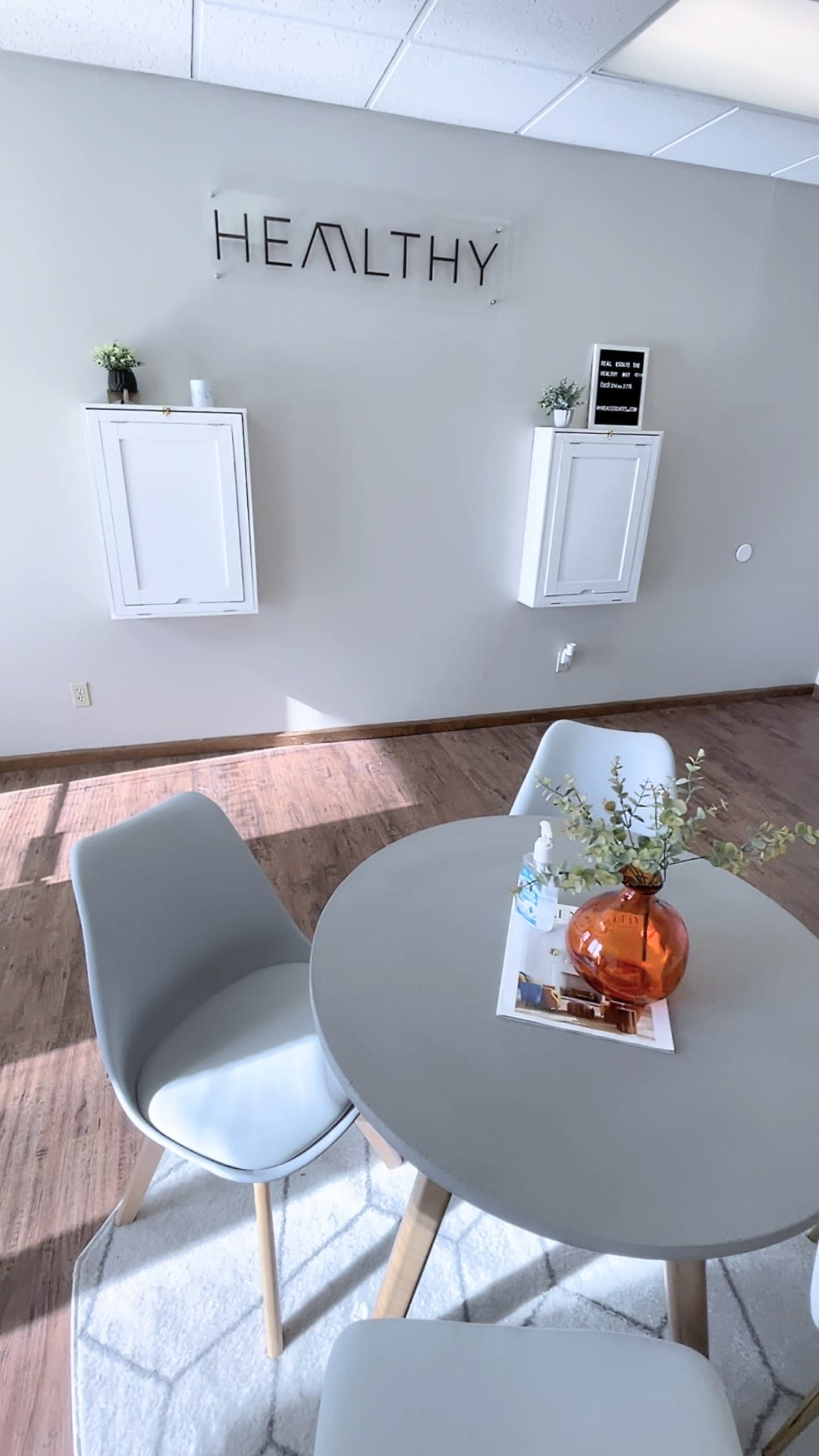 The Collaborative Corner: Bright Boutique Office for Meetings & Daily Work Image in , Wilmington, DE