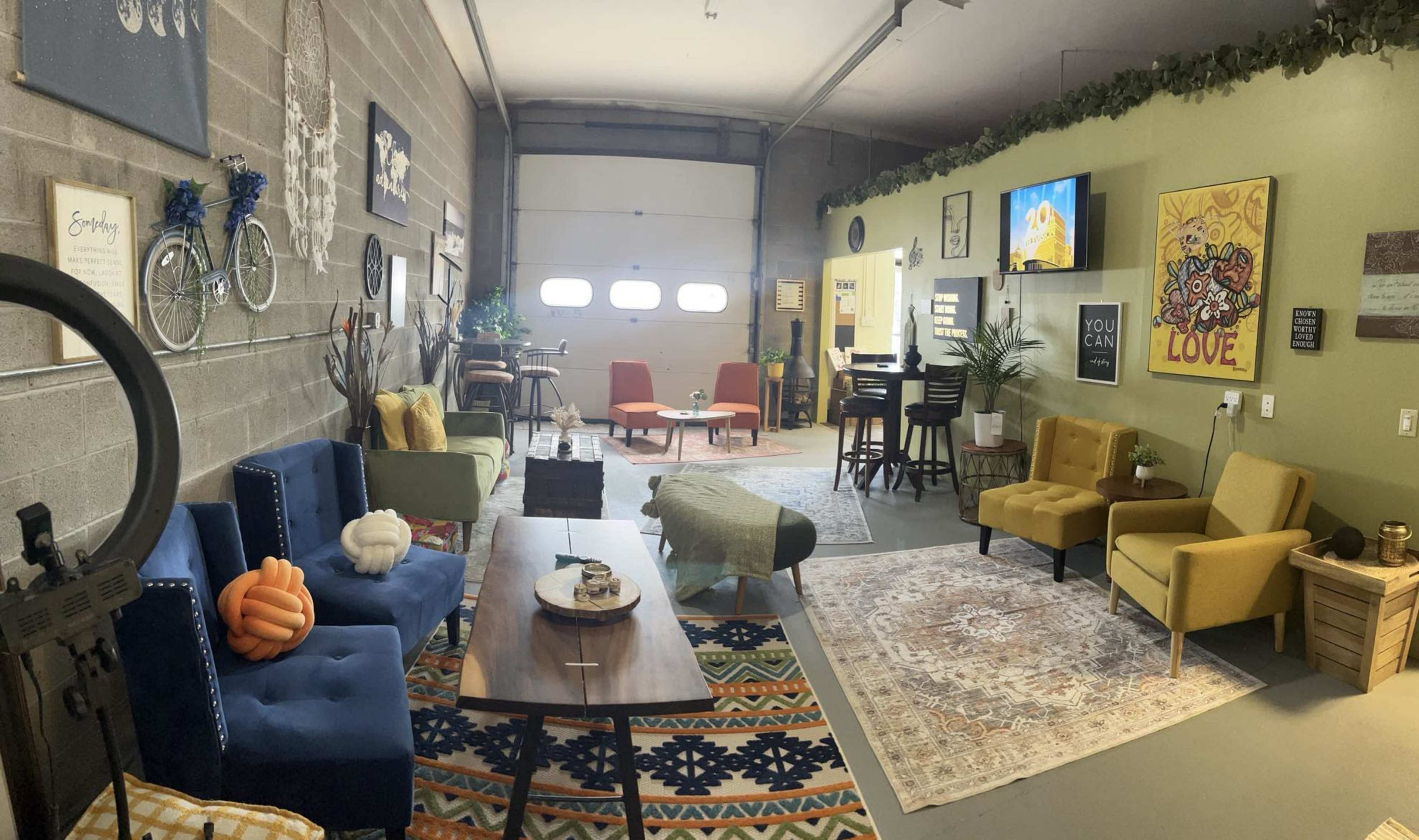 Charming healing lounge hideaway Image in Saint Charles, Waldorf, MD