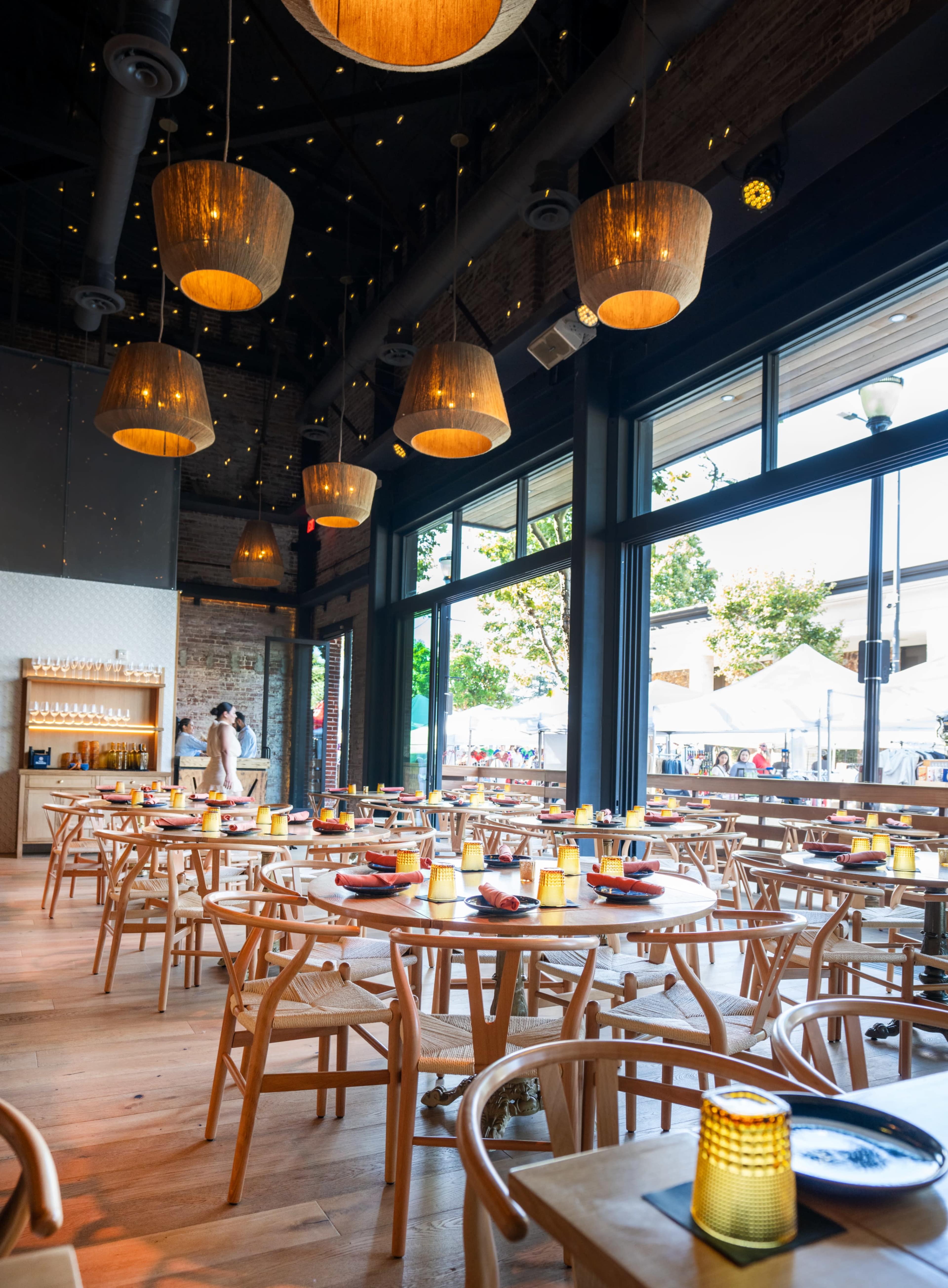 Upscale Restaurant/Bar With Ample Parking Image in Downey, Downey, CA