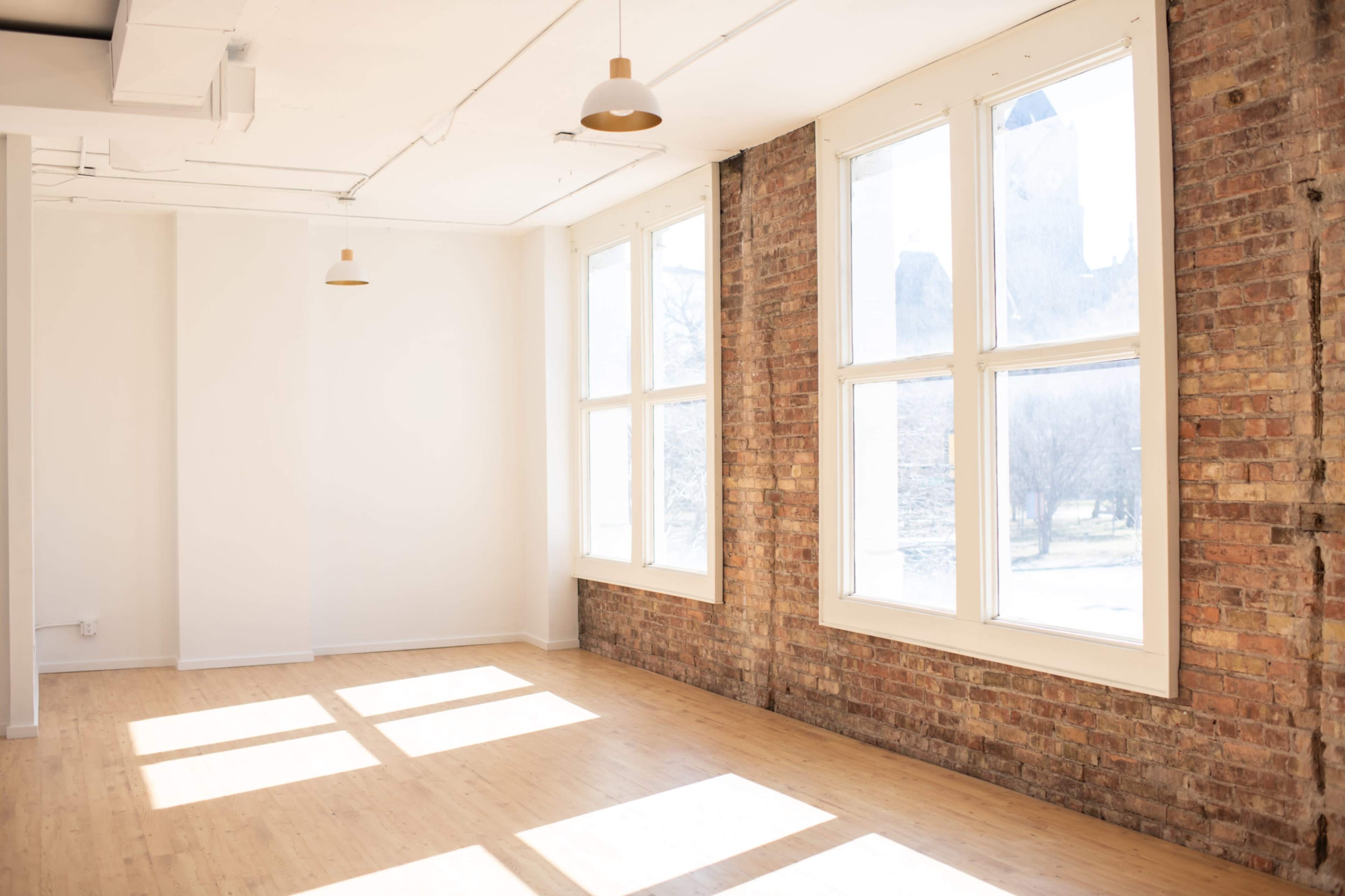 Downtown studio, natural brick & 9ft windows Image in Downtown, Salt Lake City, UT