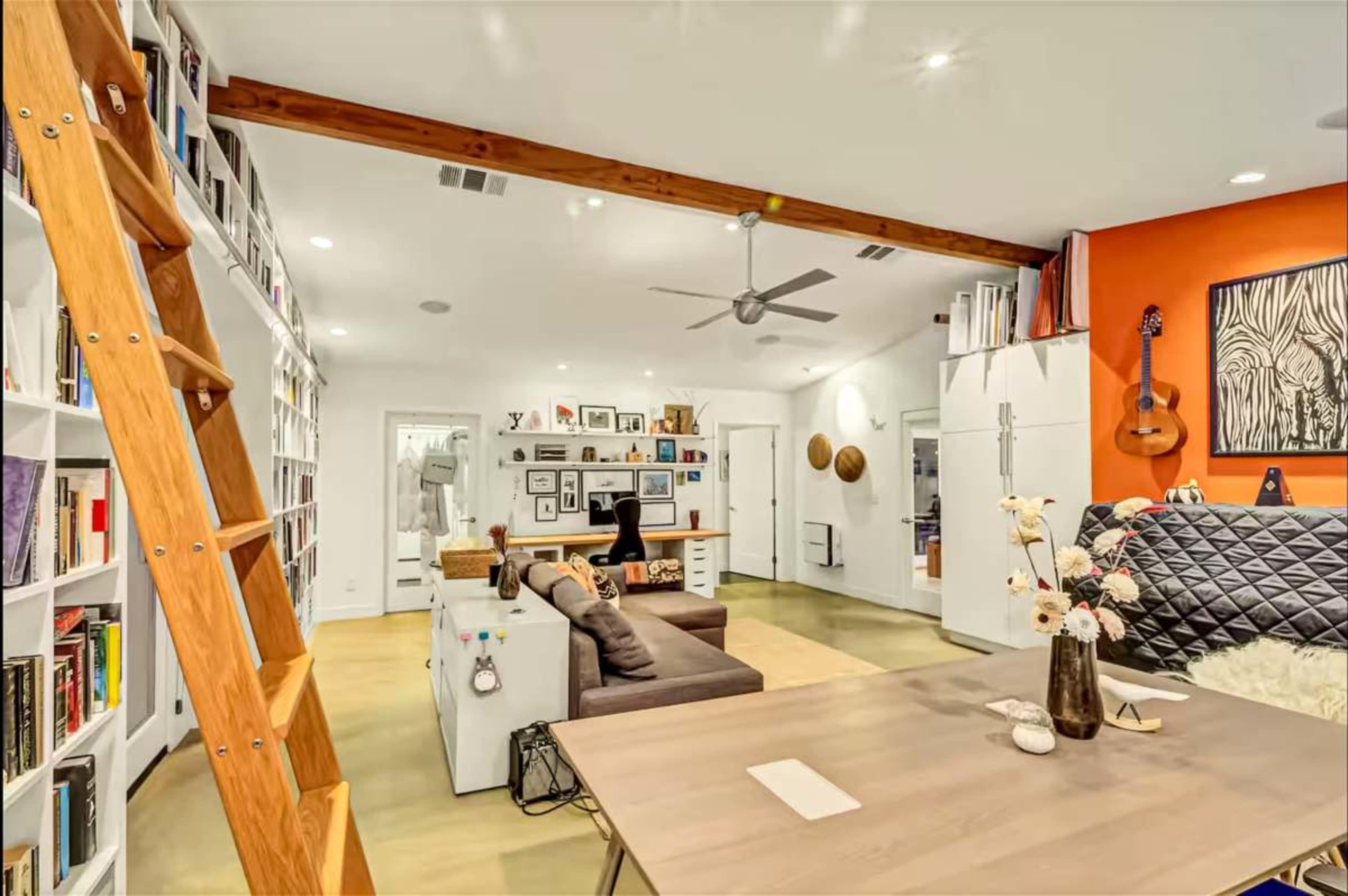 Coastal Encinitas Bungalow — Bright, Stylish & Perfect for Shoots Image in Leucadia, encinitas, CA