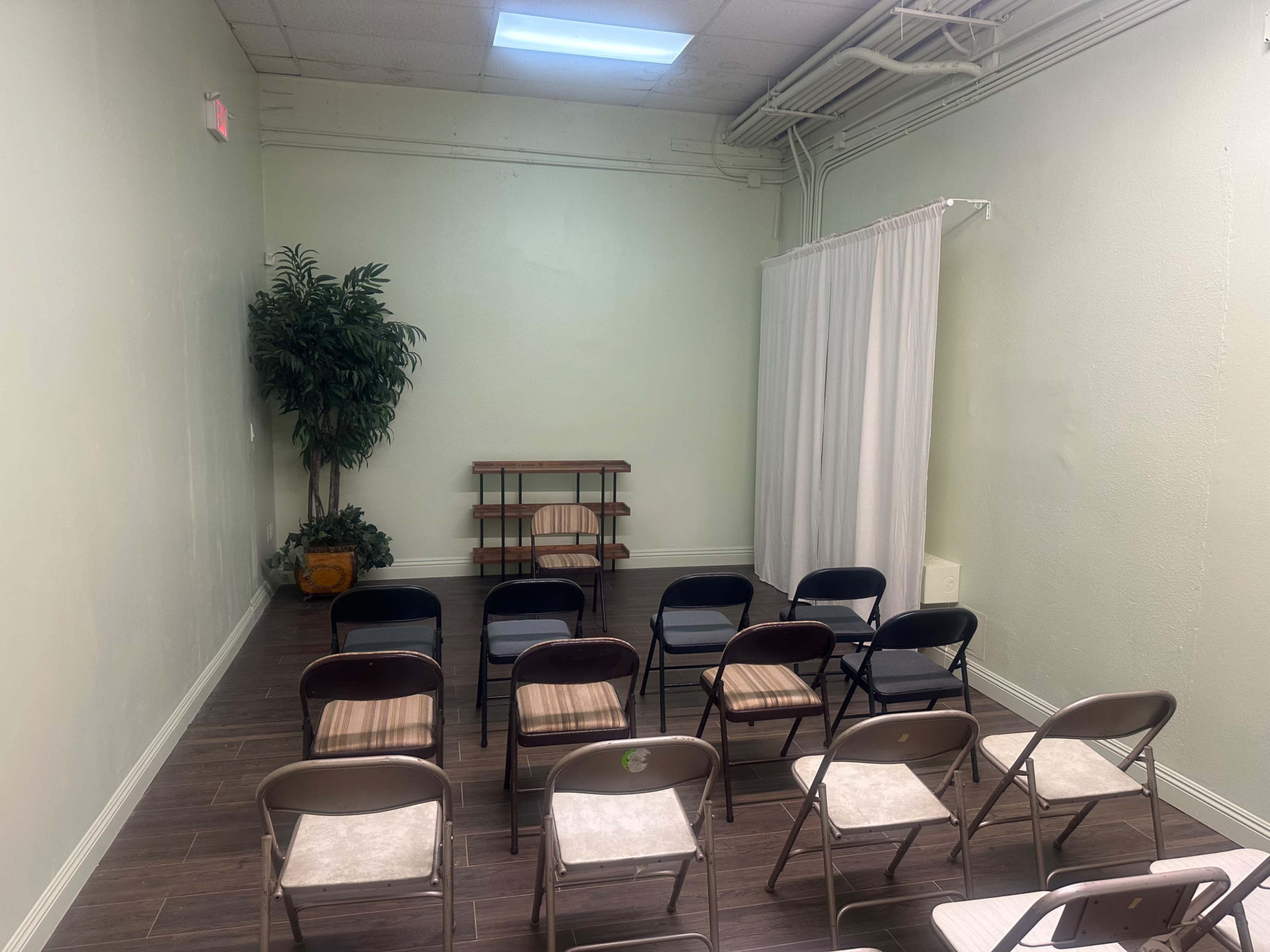 Cozy private workshop space in the center of the charming coastal town of Dana Point. Image in Dana Point, Dana Point, CA