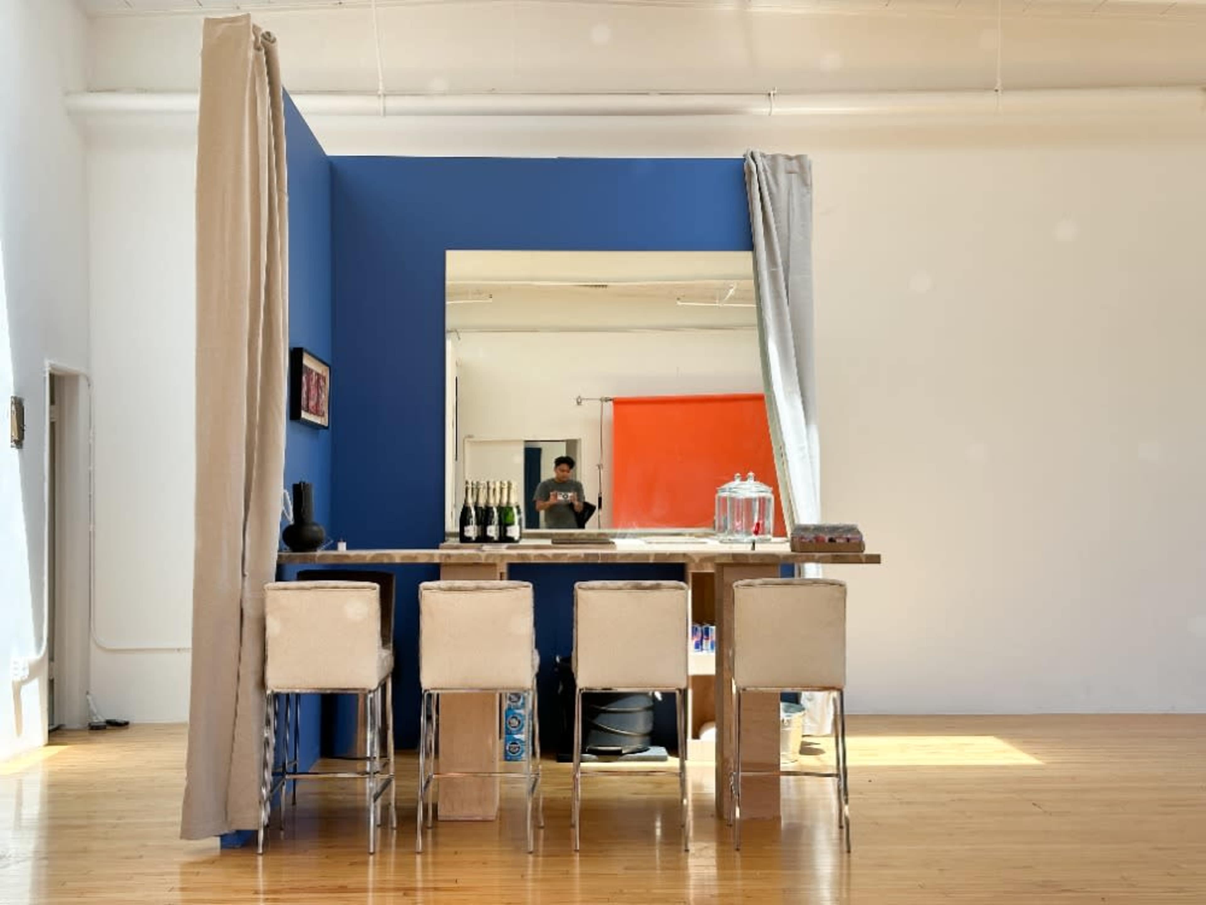 Bar Area 