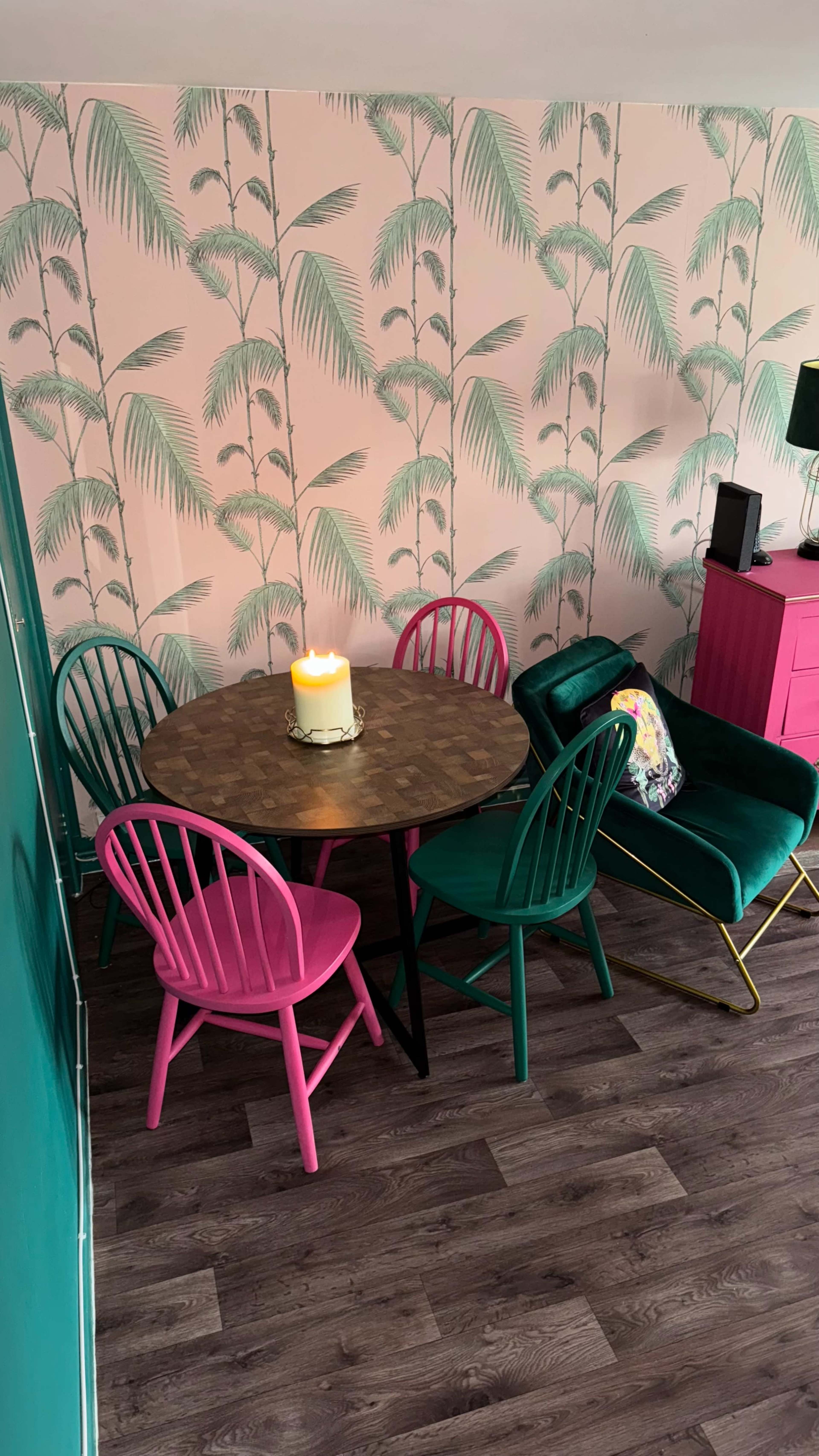 Maximalist Jungle-Meets-Barbiecore Lounge Near London Image in Cheshunt, Hertforshire, ENG