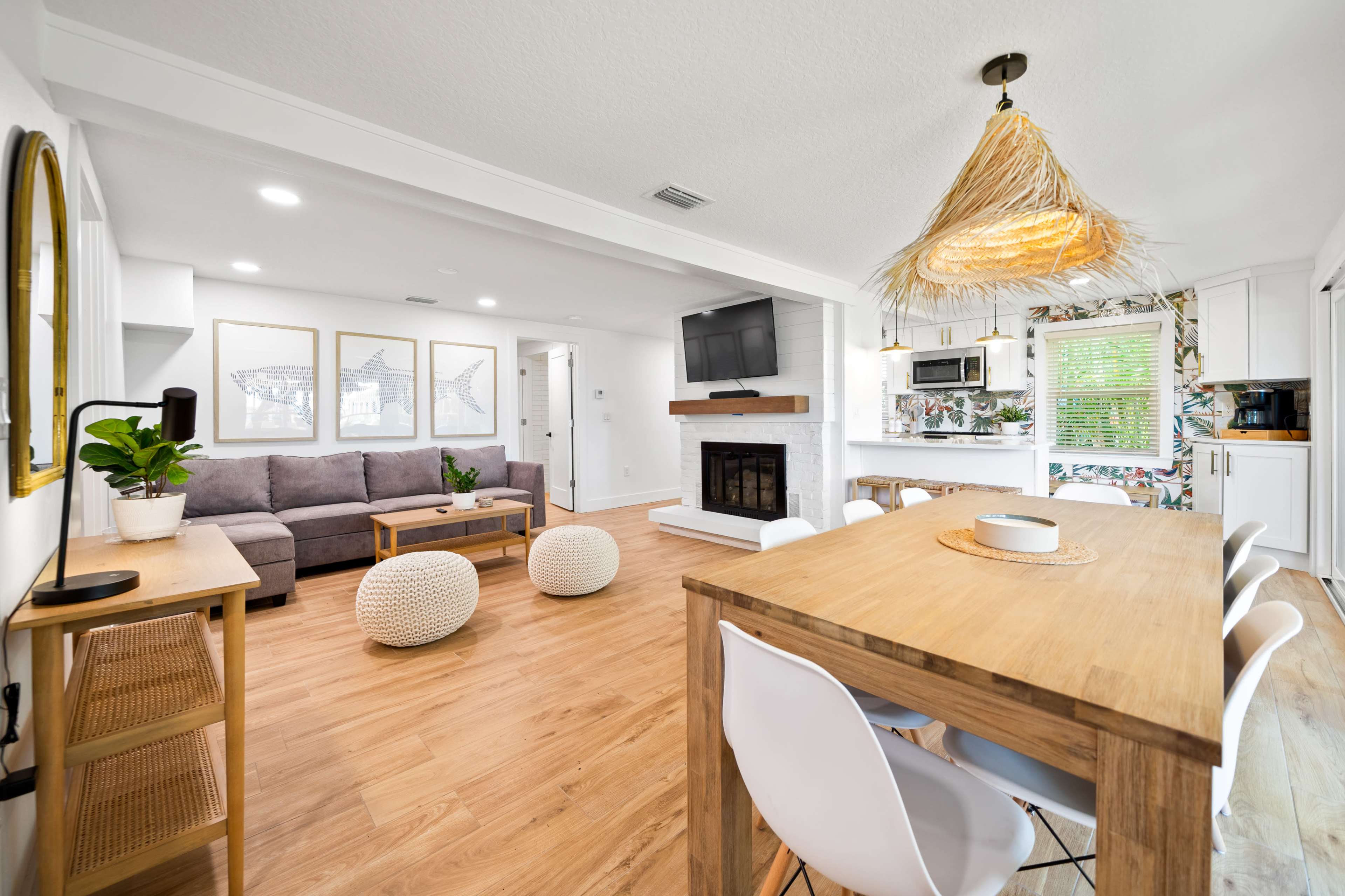 New Modern Tropical Waterfront Bungalow Estate Image in Melbourne, Melbourne, FL