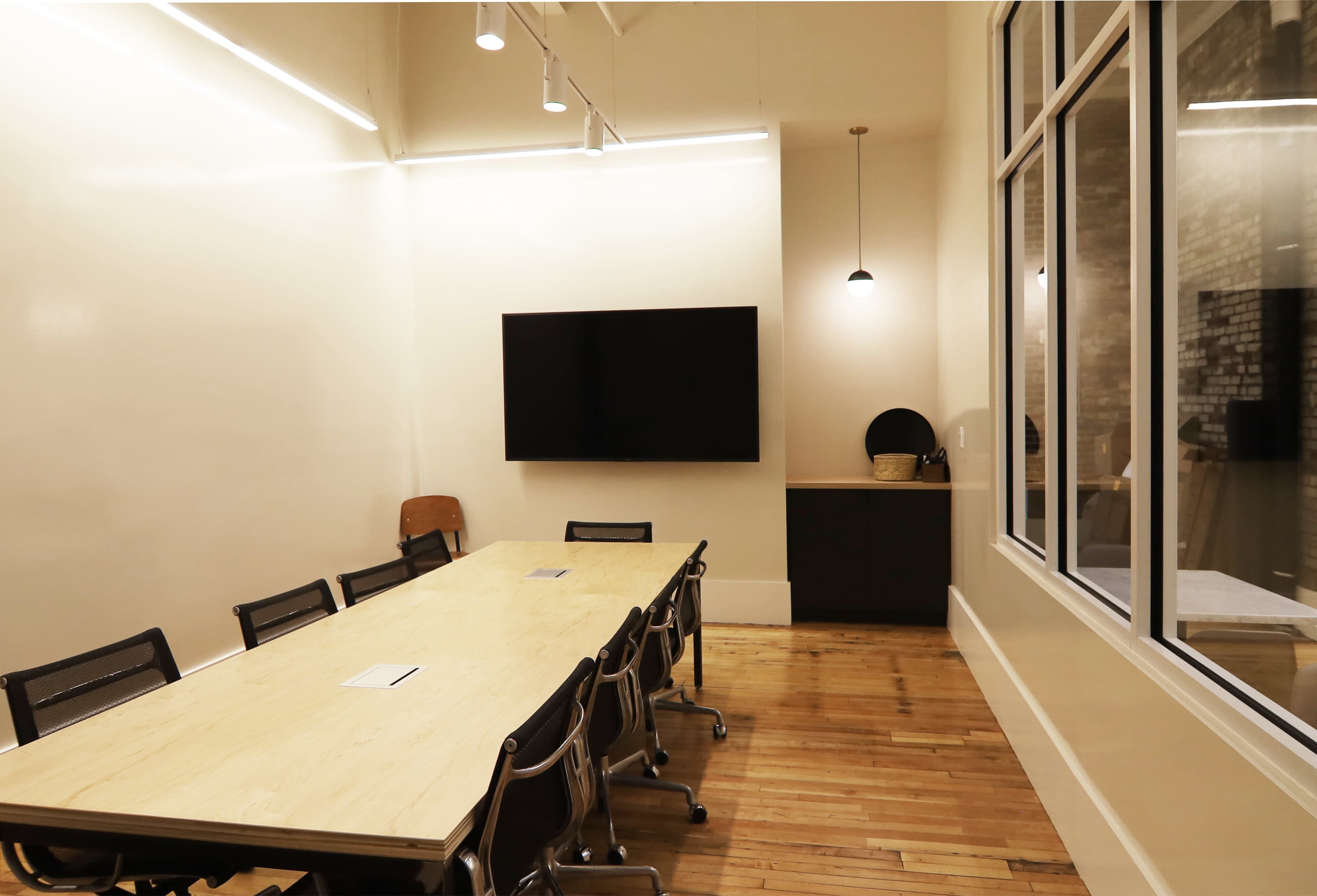 Stylish, Gorgeous Meeting Room in Cool Boston Location Image in Jamaica Plain, Boston, MA