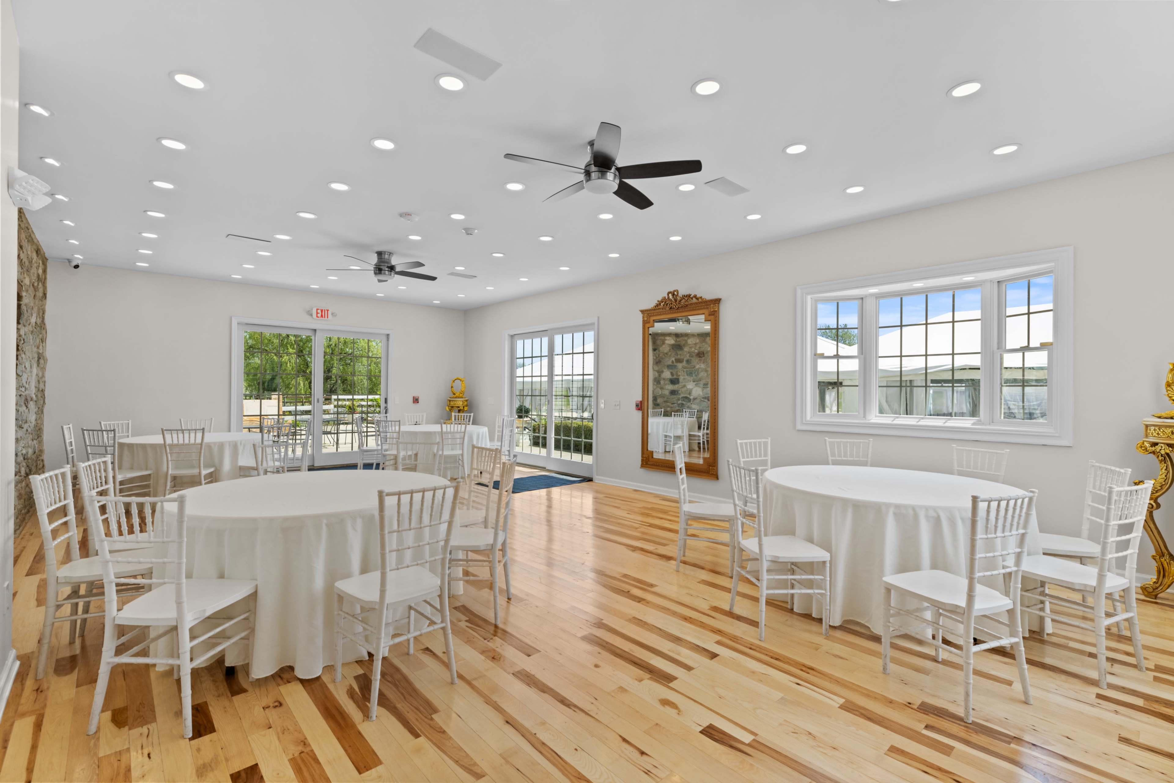 Chelsea Sun Inn - Poconos Farm Venue - Barns - Pool - Mountain - Mansion Image in Upper Mt Bethel Township, mount bethel, PA