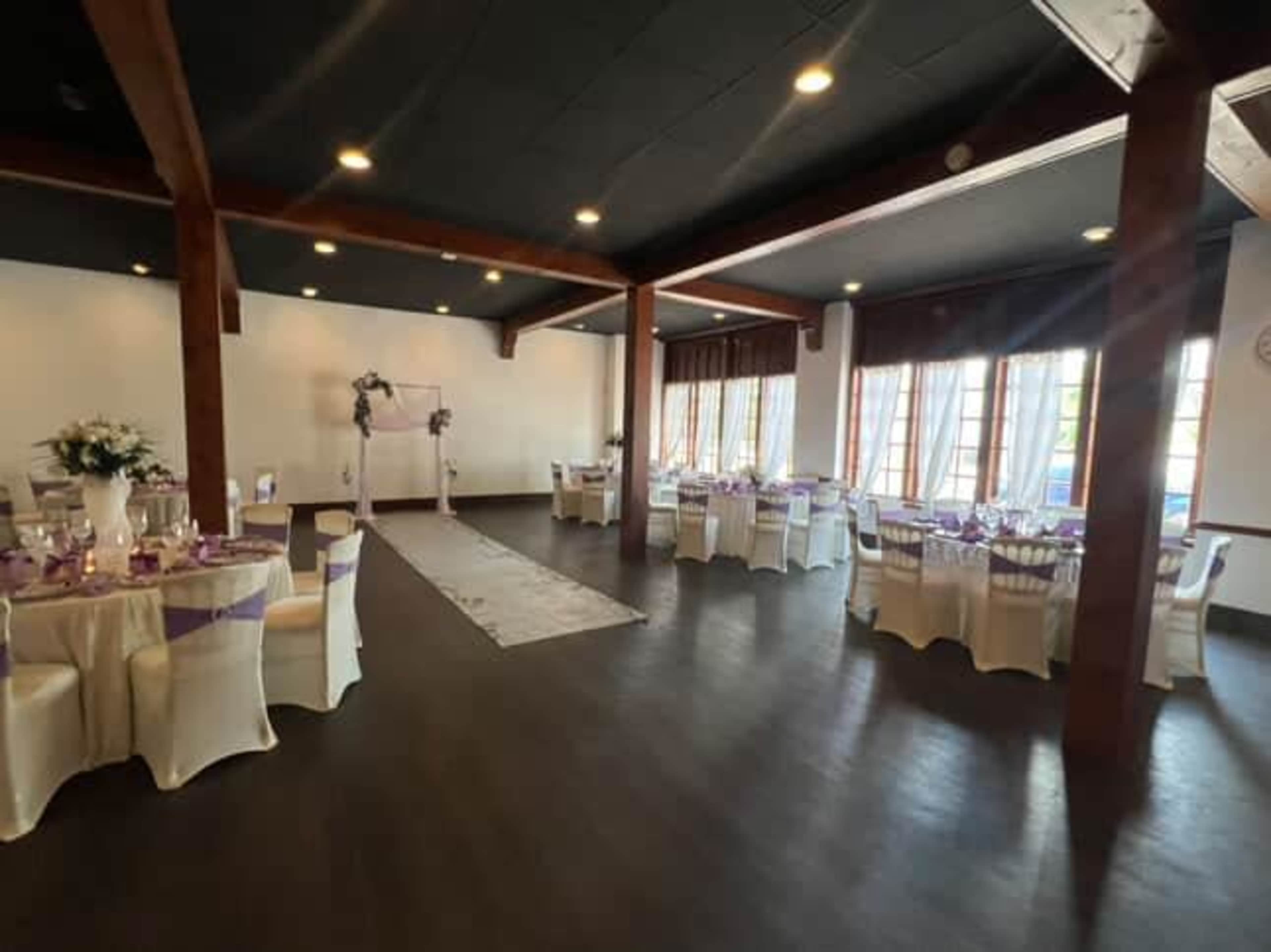 Beautiful Venue Located in Dutchtown St. Louis Image in Dutchtown, St. Louis, MO