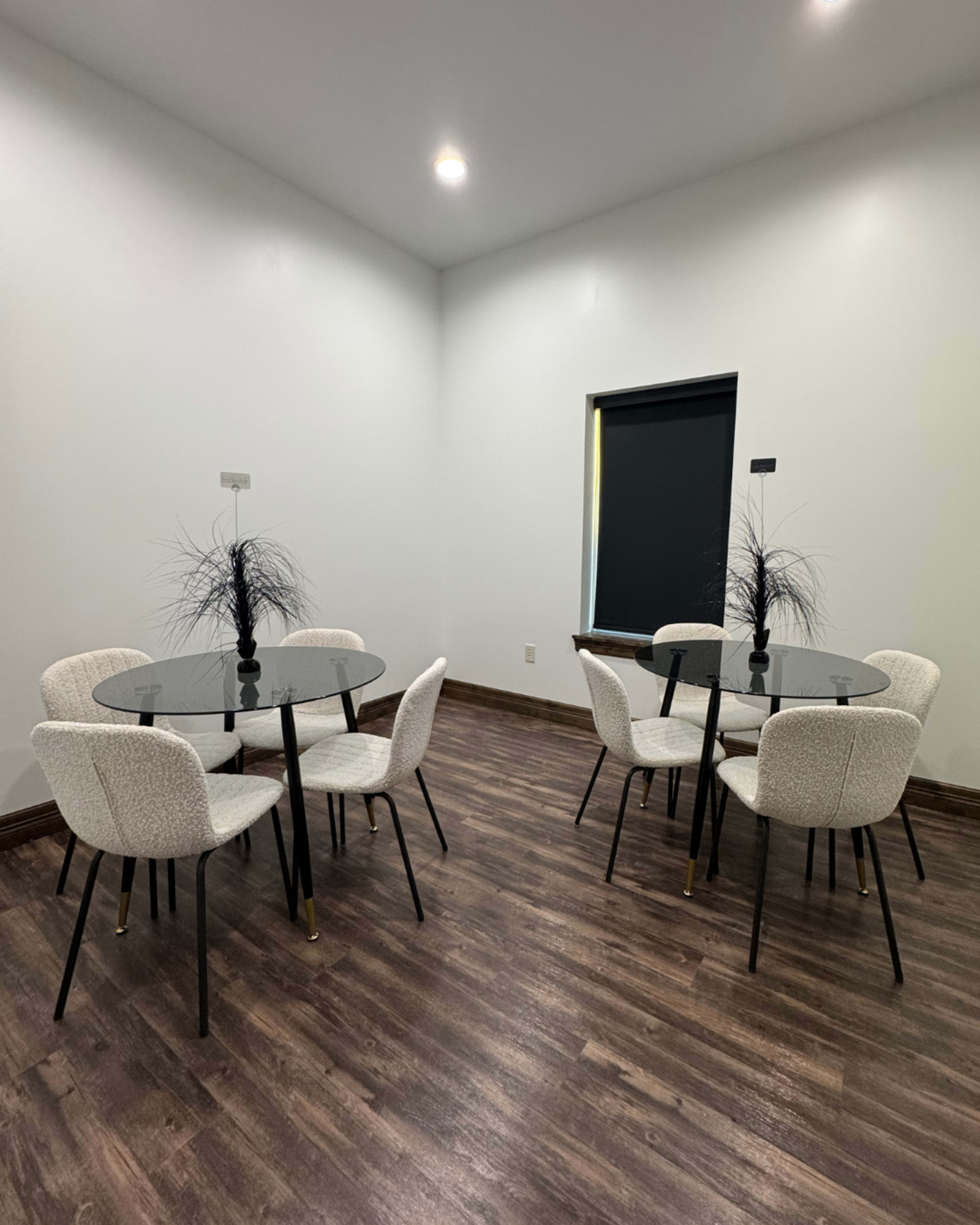 Professional Event Venue with Classrooms, Spa Beds, and Conference Amenities Image in Interchange Business Park, Round Rock, TX