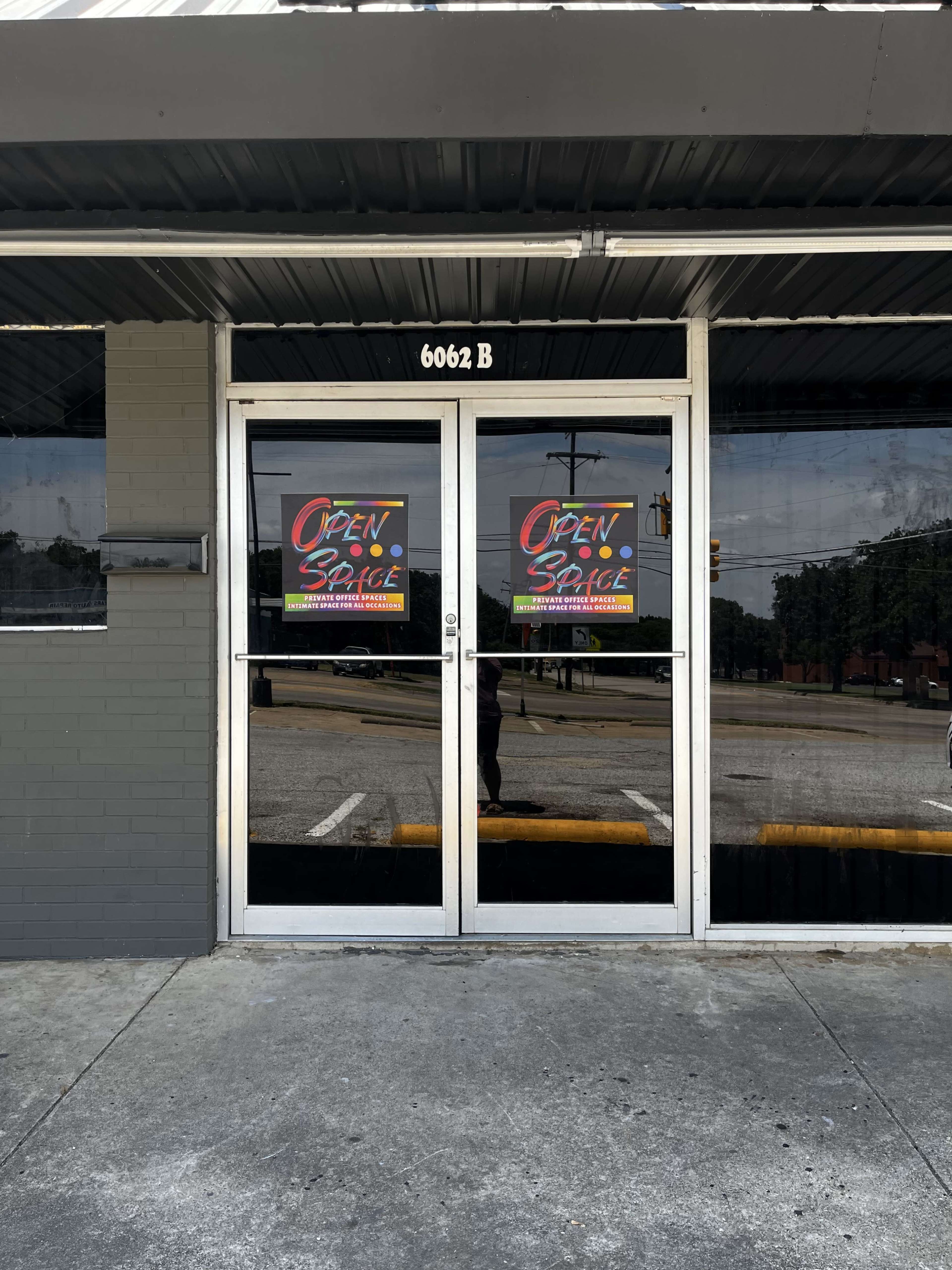 Flexible Space available for all event types including meetings or daily office use Image in Handley, Fort Worth, TX