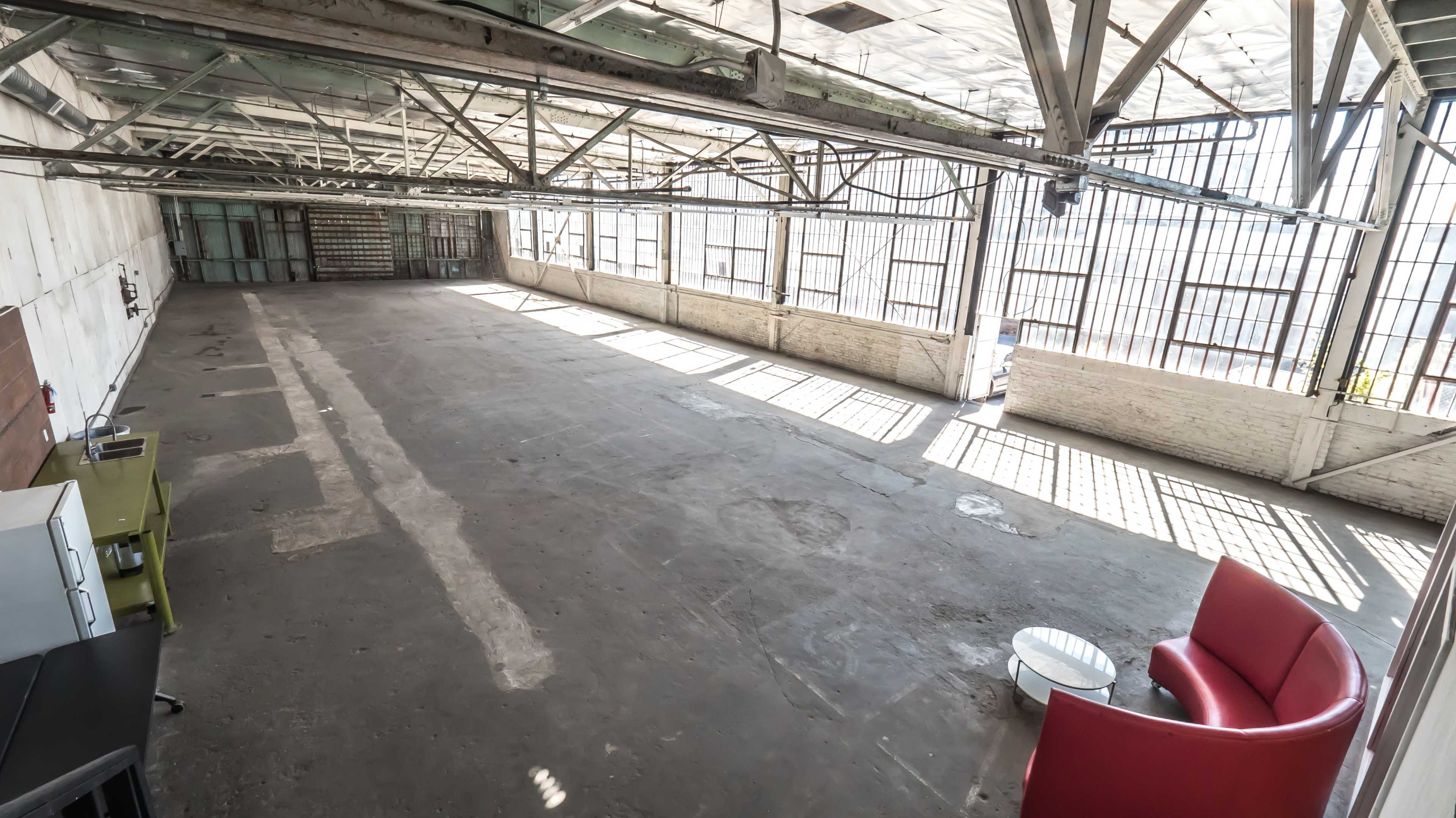 Daylight Brick Warehouse Studio in LA Image in South Los Angeles, Los Angeles, CA