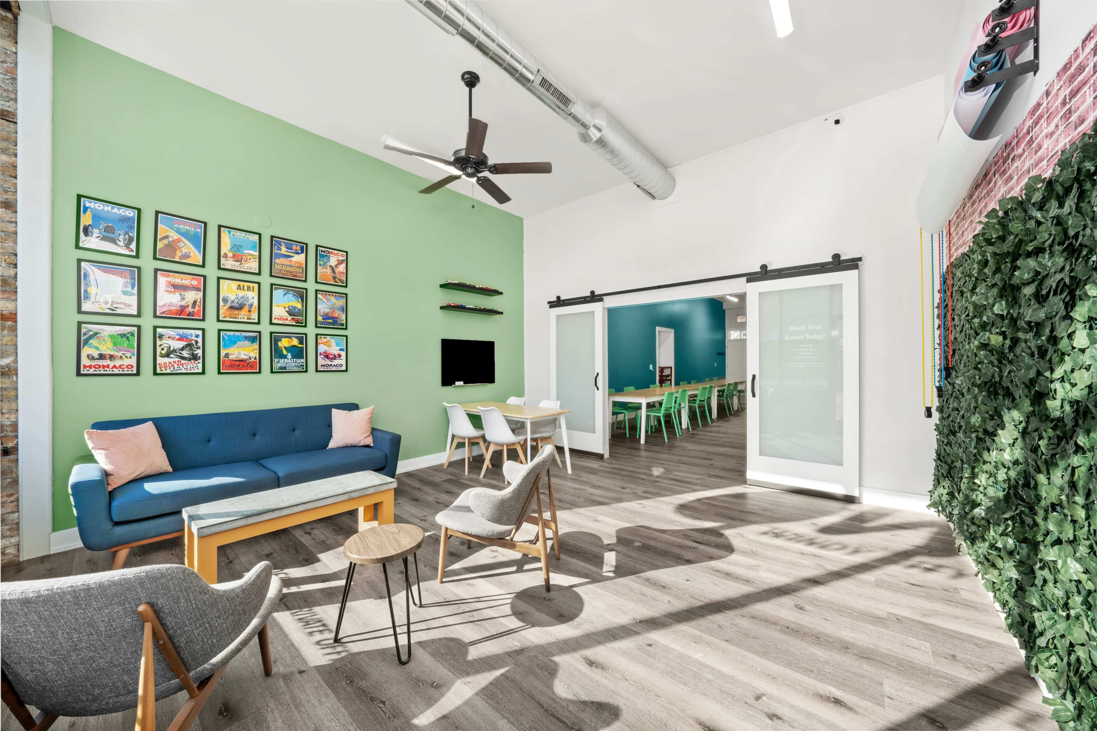 Trendy Space Perfect for Meetings, Events & Seminars Image in Albany Park, Chicago, IL