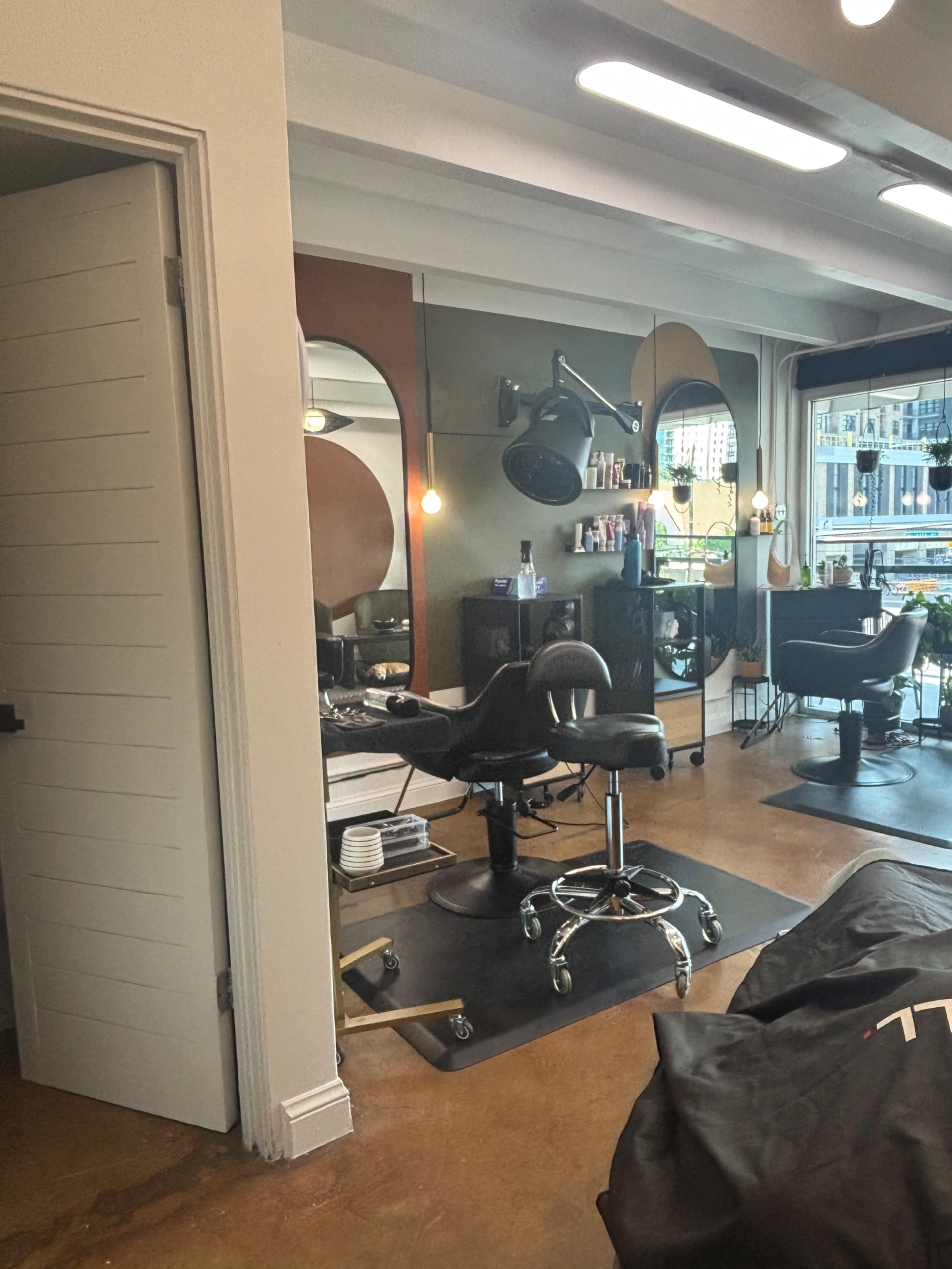 Downtown Natural Light Salon Studio Image in Five Points, Denver, CO