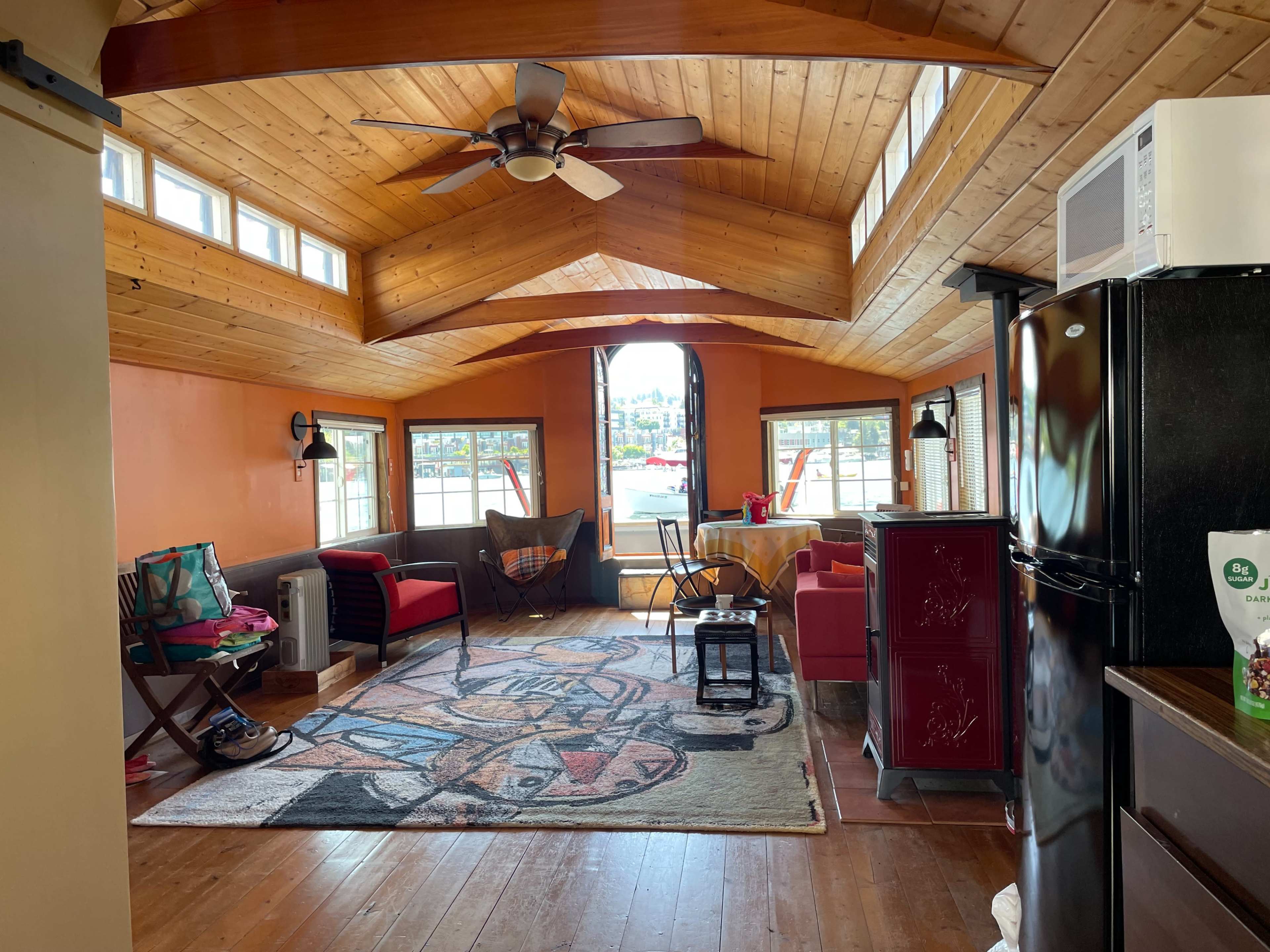 Rustic Cozy Retreat on Seattle's North Lake Union Image in Northlake, Seattle, WA