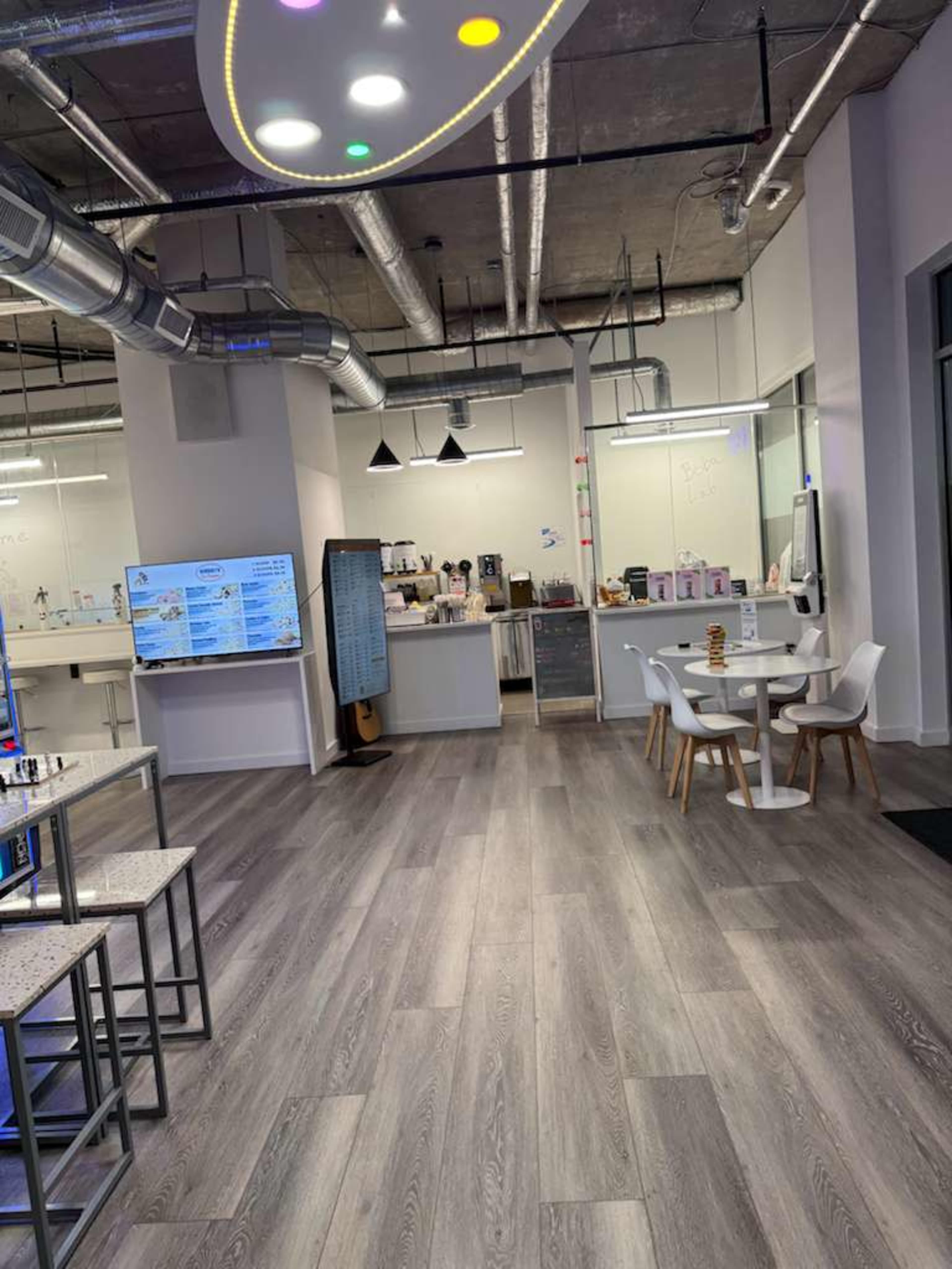 Bubble Tea Shop at The Grande at the Metropark in Woodbridge, NJ, closer to many nearby premium brand shopping places. Image in Iselin, Woodbridge Township, NJ