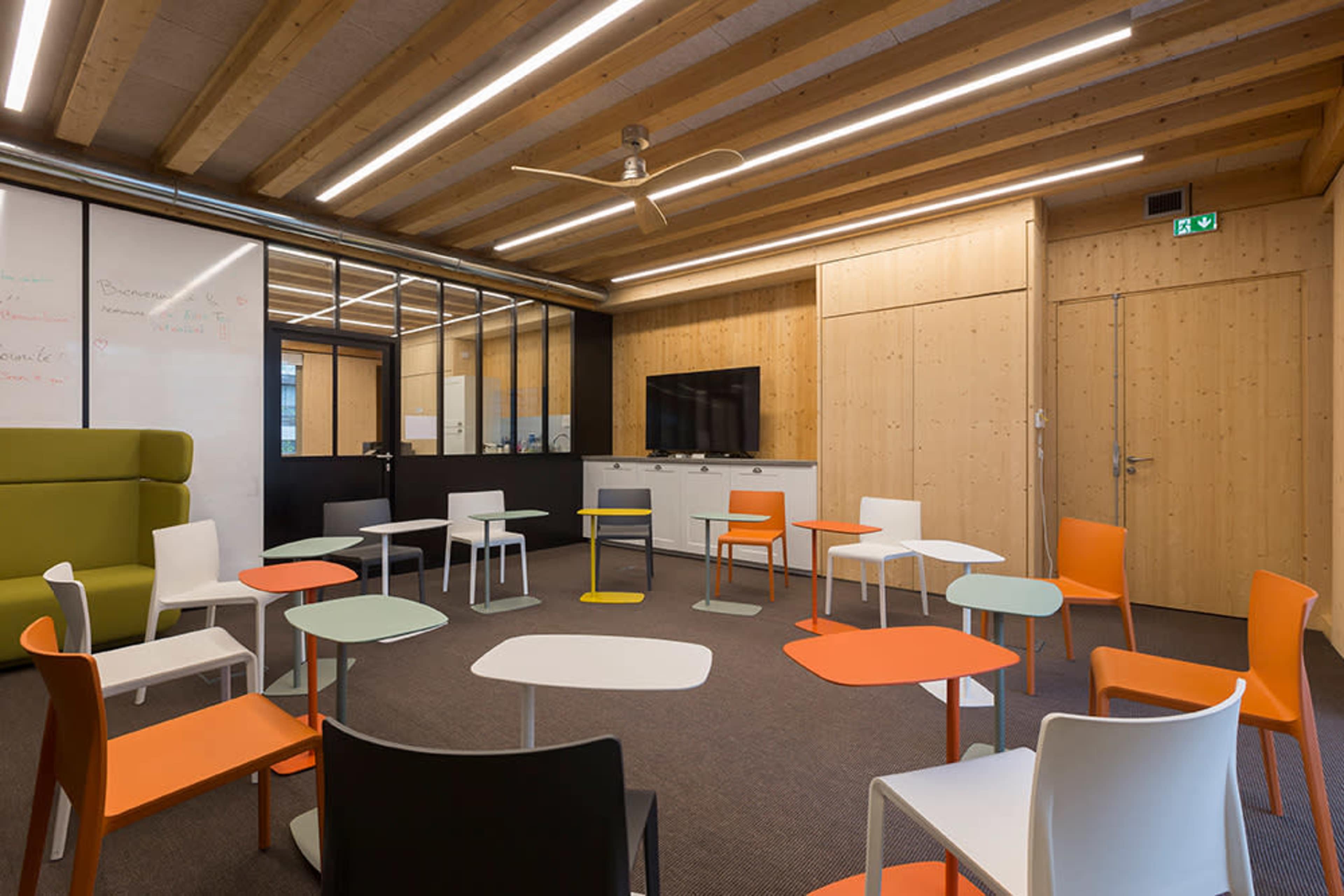 Salles de 36m² dans bâtiment éco-responsable au cœur de Confluence Image dans La Confluence, Lyon, 