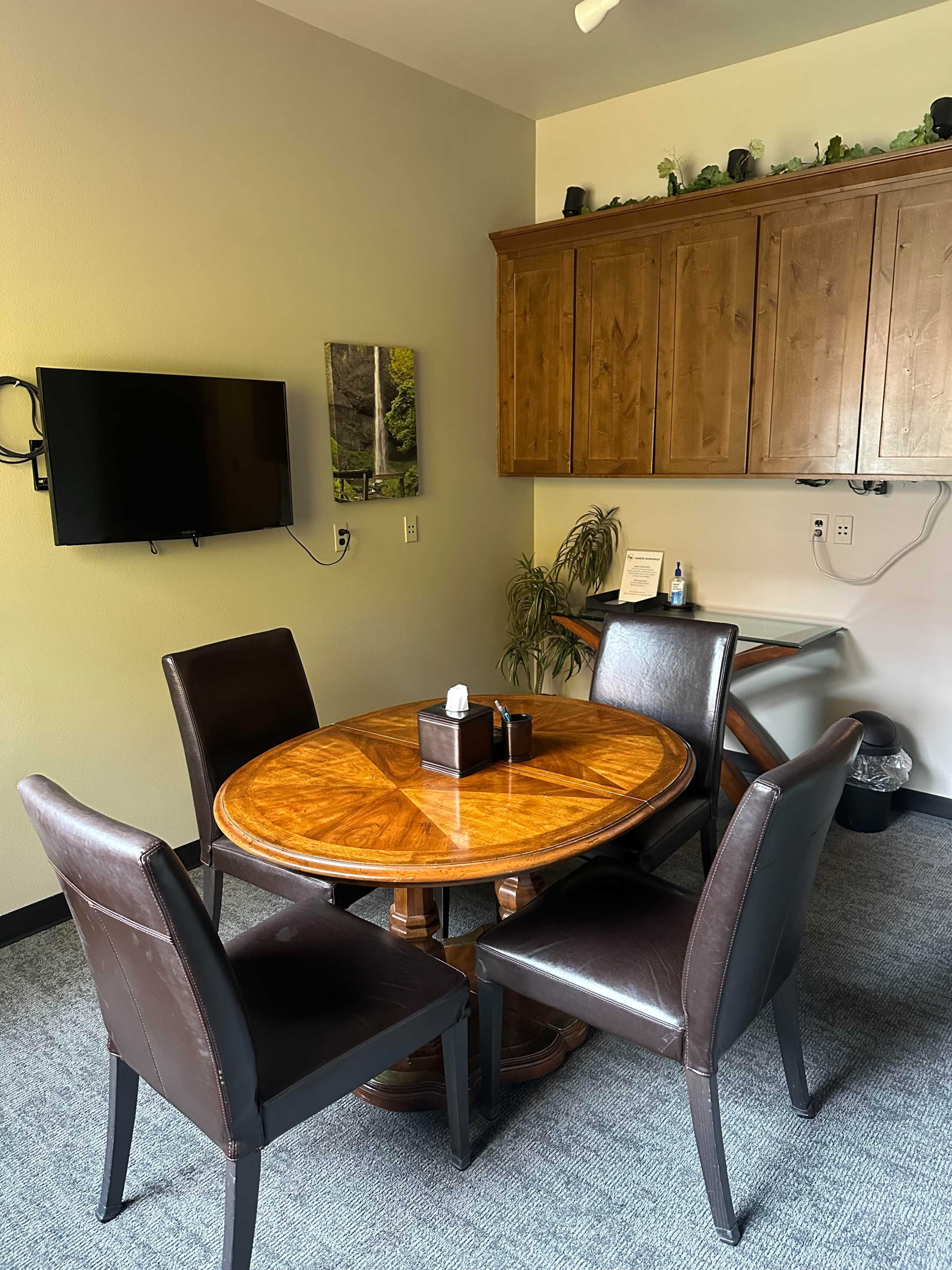 Modern Conference Room Image in Metzger, Tigard, OR