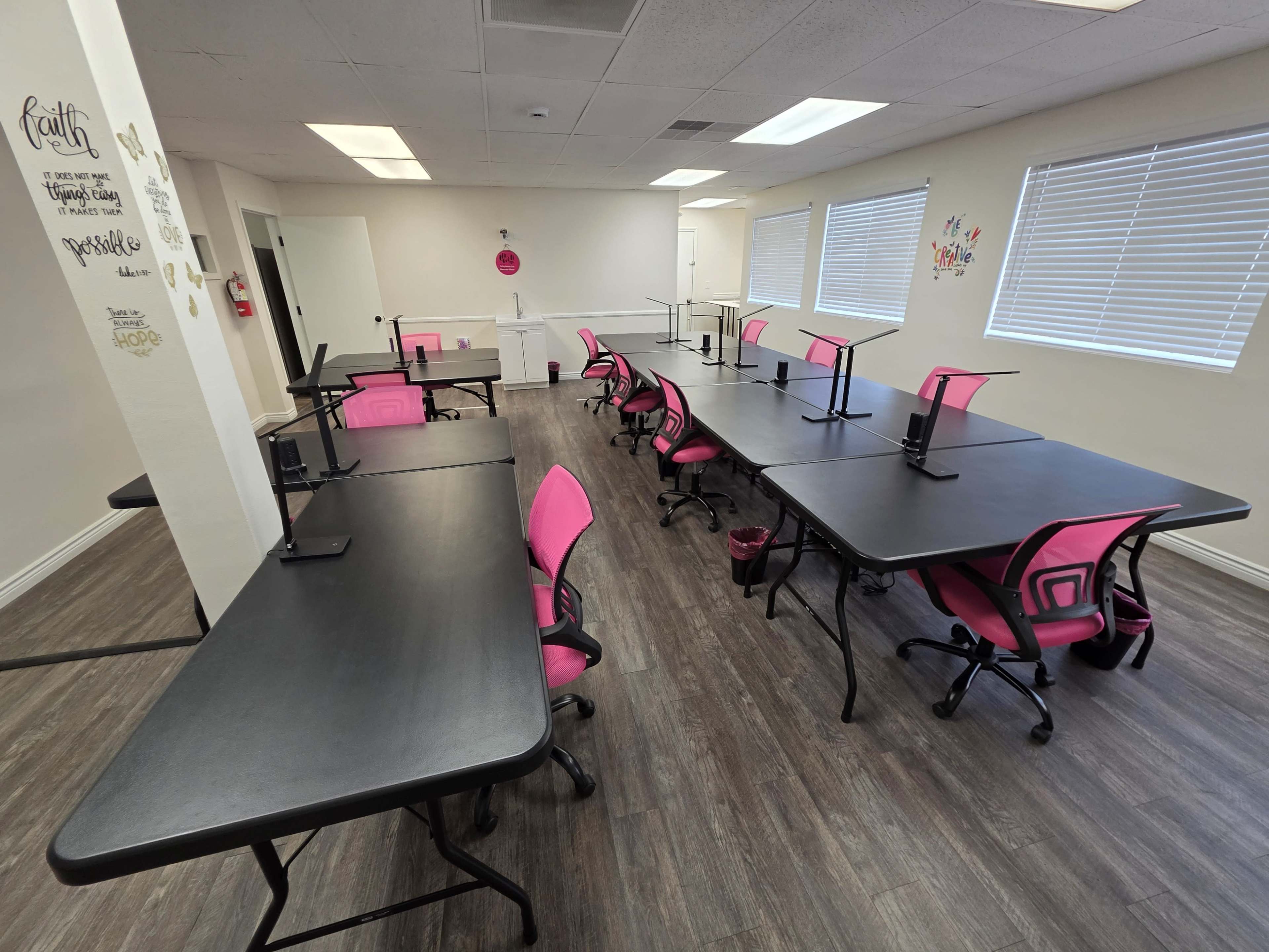 Creative Studio, Workshop, Classroom & Meeting Space Image in Lake Elsinore, Lake Elsinore, CA