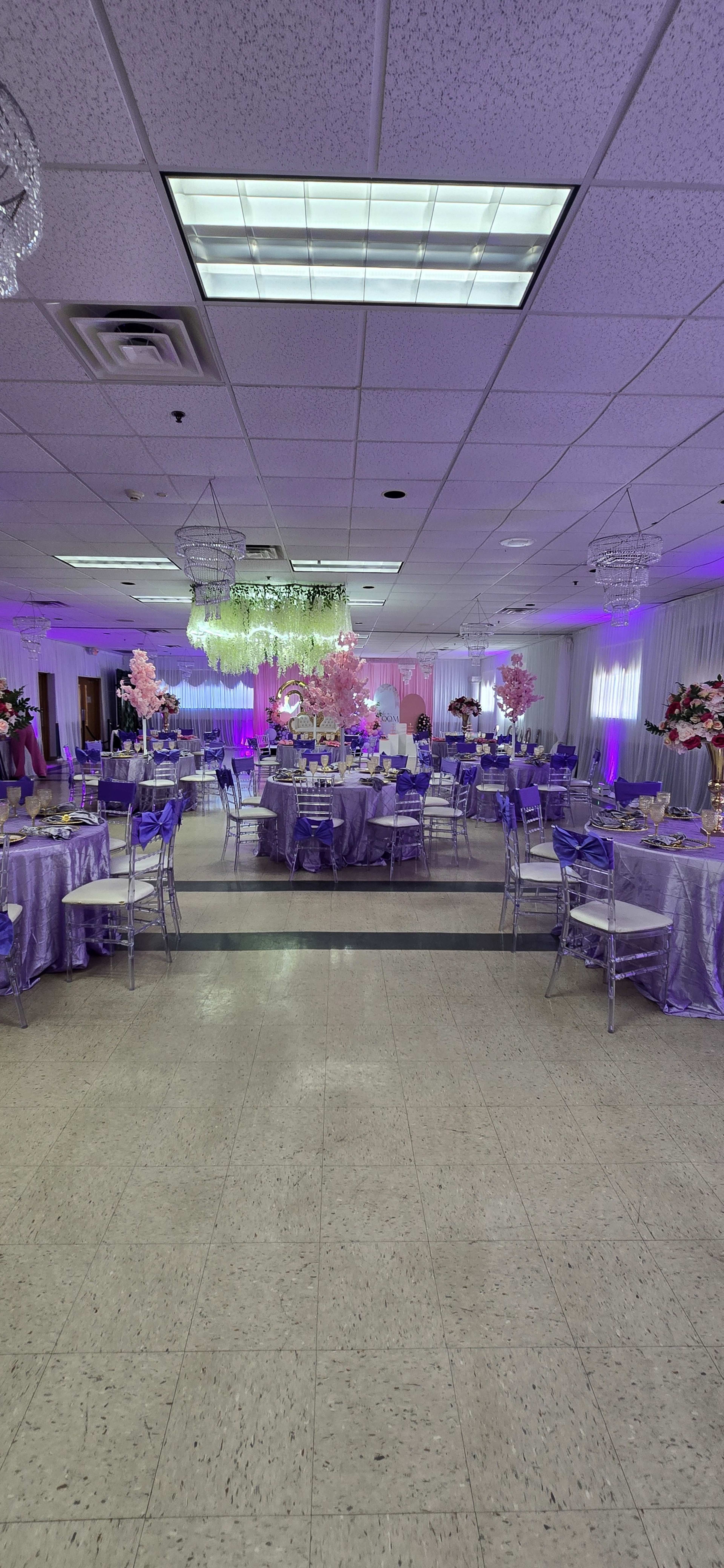 An Urban Event hall with roomy atmosphere Image in Mission Heights, Brookfield, WI