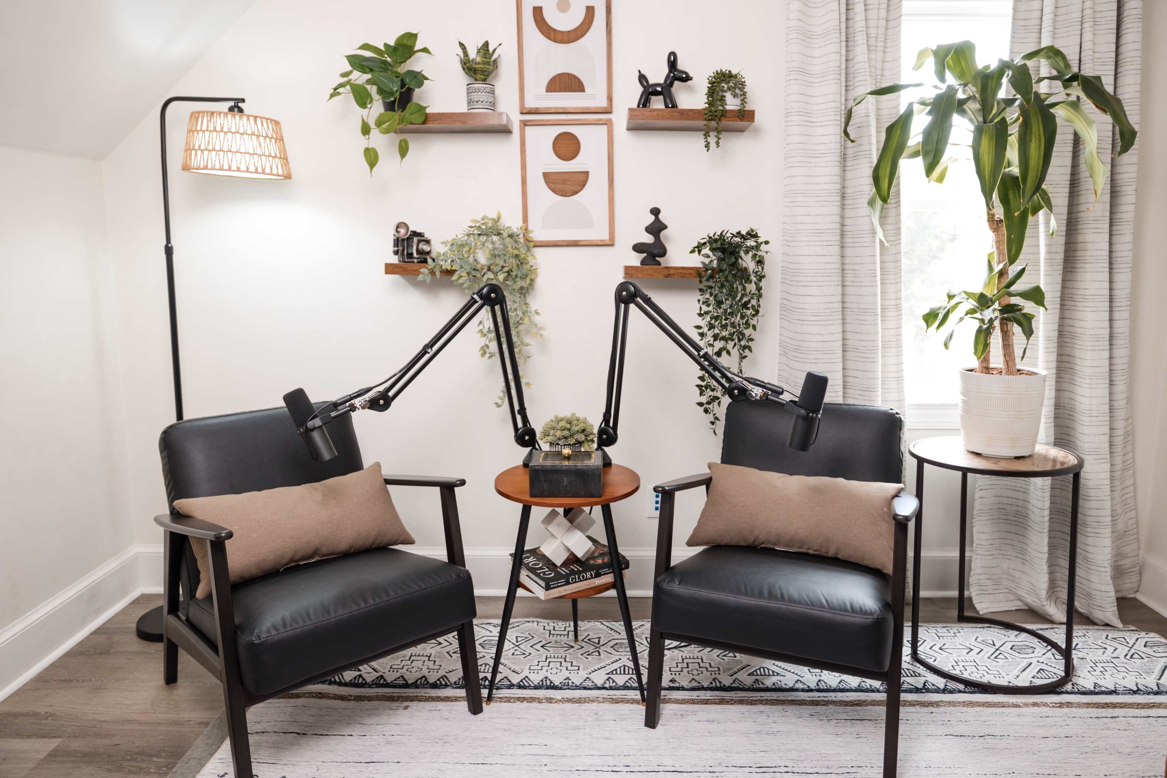 Modern Recording and Makeup Loft in Greenbrier Image in Indian River, Chesapeake, VA