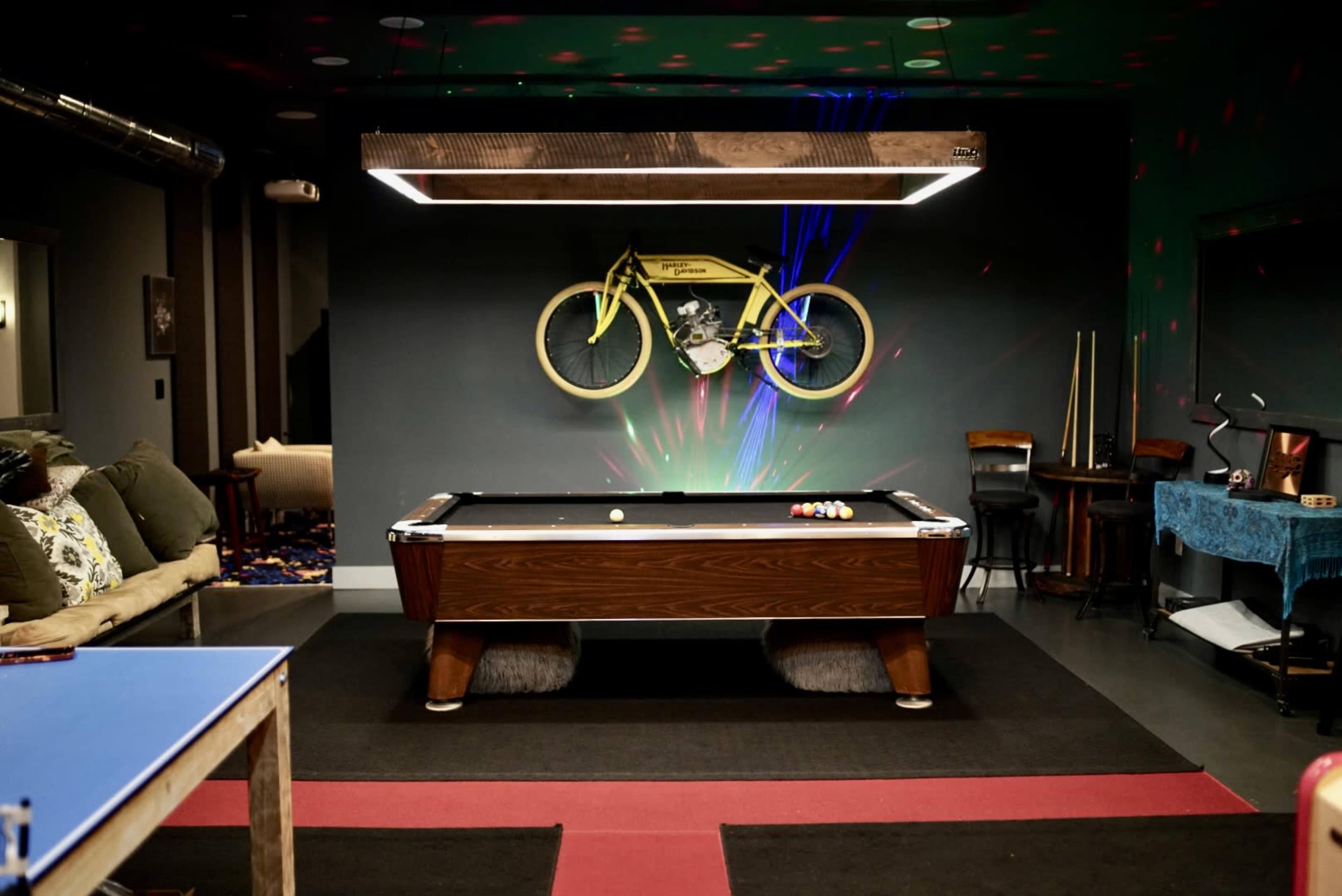 GAME ROOM / MOVIE ROOM Image in Great Bridge East, Chesapeake, VA