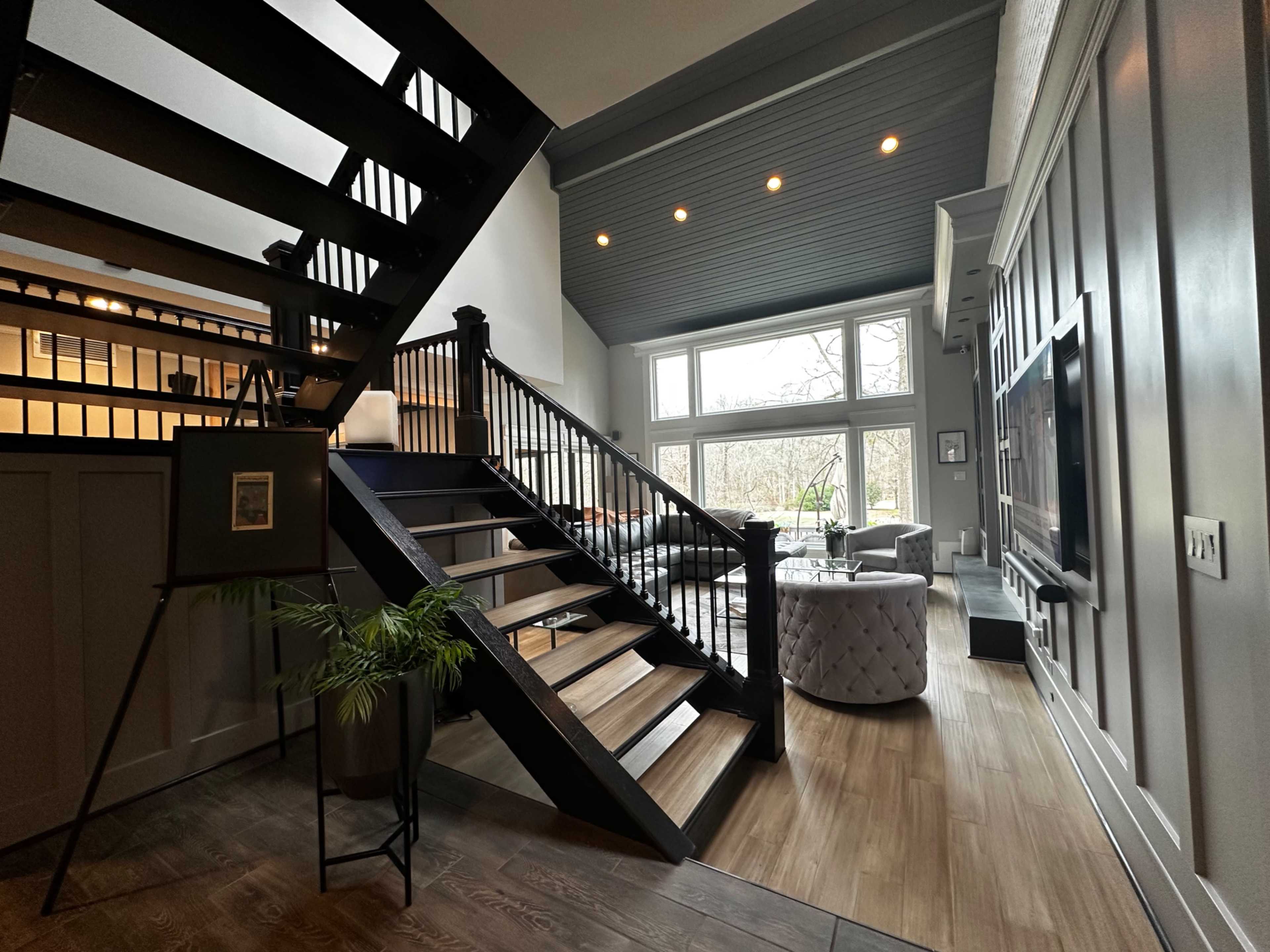 Bright & Modern Home on a Golf Course – Perfect for Photo & Video Shoots Near Atlanta Image in Roswell, Roswell, GA