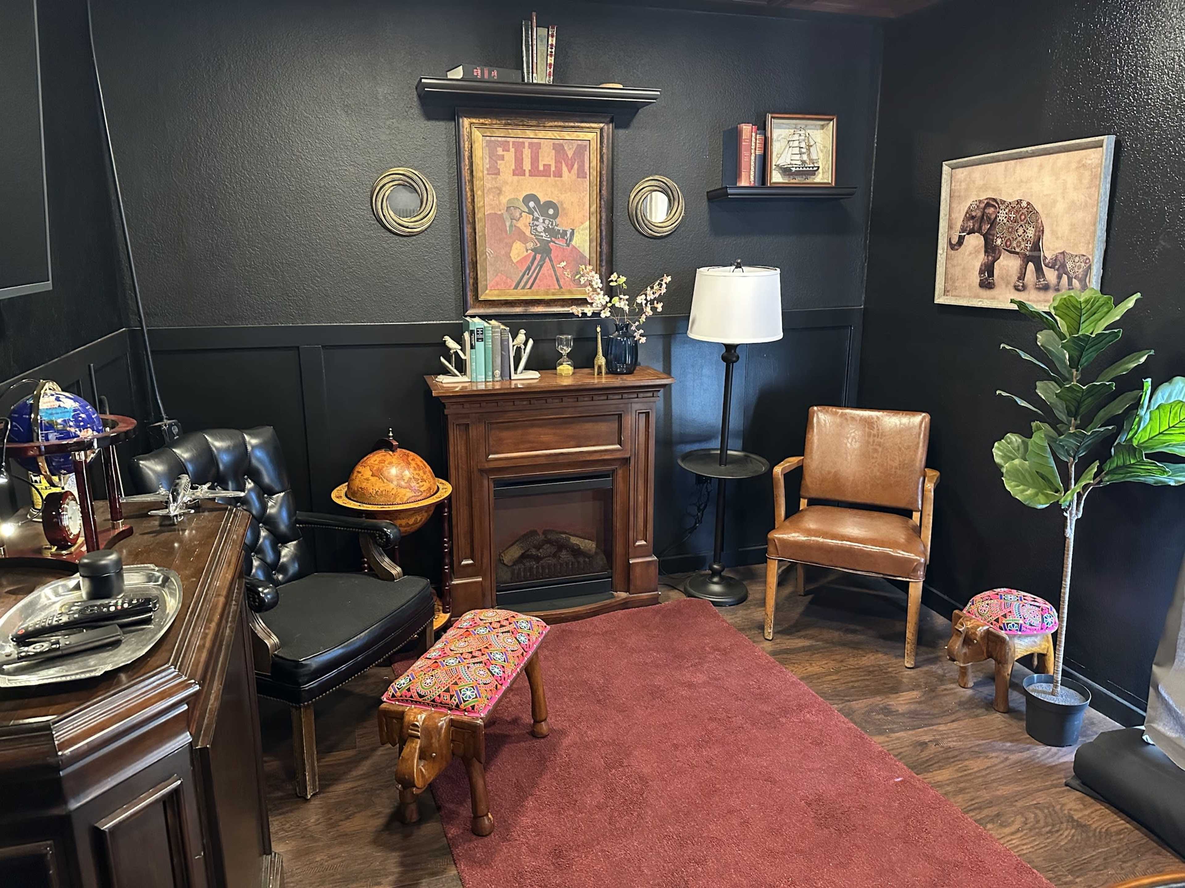 Podcast Room Image in North Sacramento, SACRAMENTO, CA