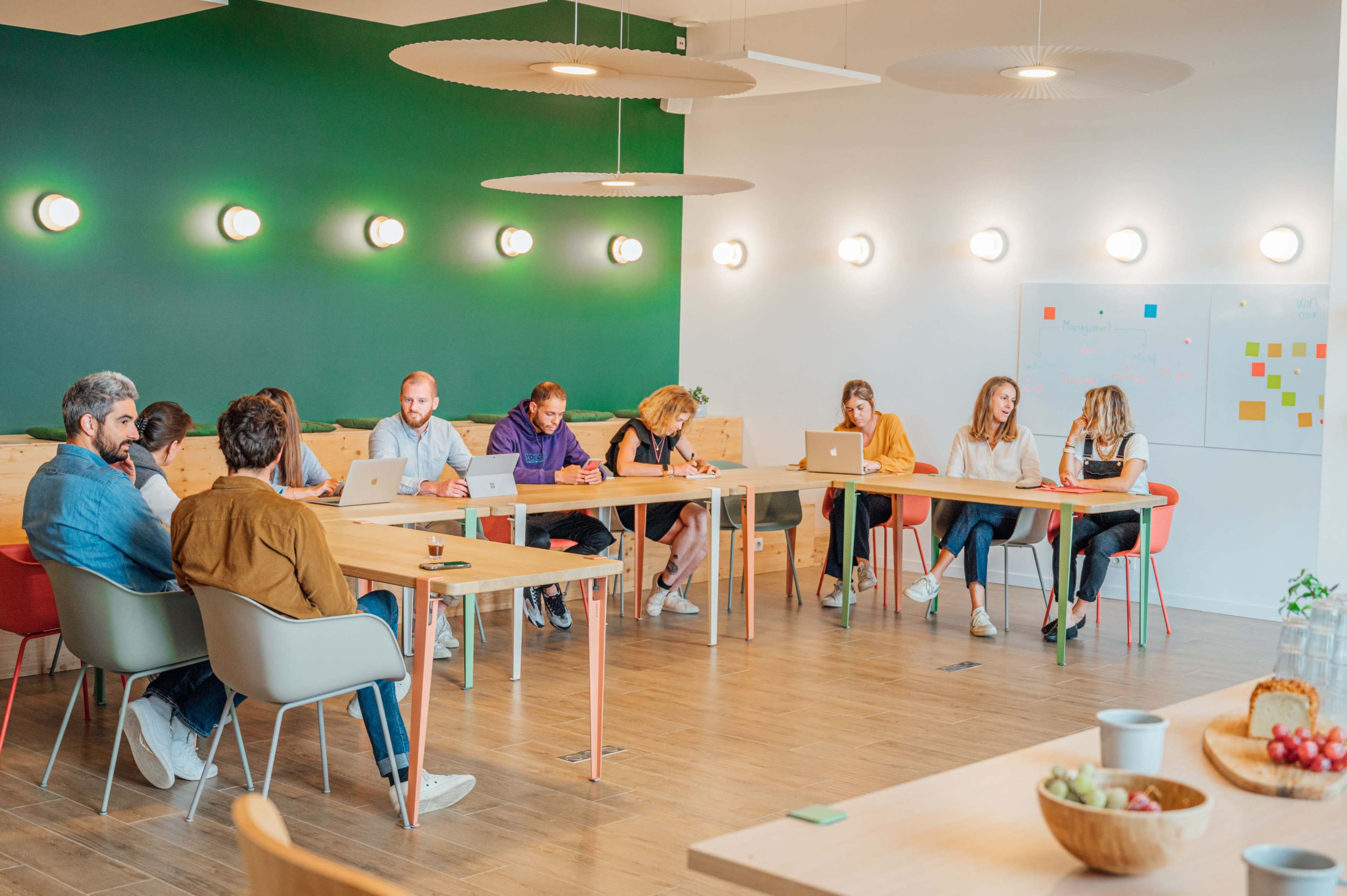 Salles de Réunion Cosy à Proximité Immédiate de la Gare de Bordeaux Image in Gare St Jean, Bordeaux