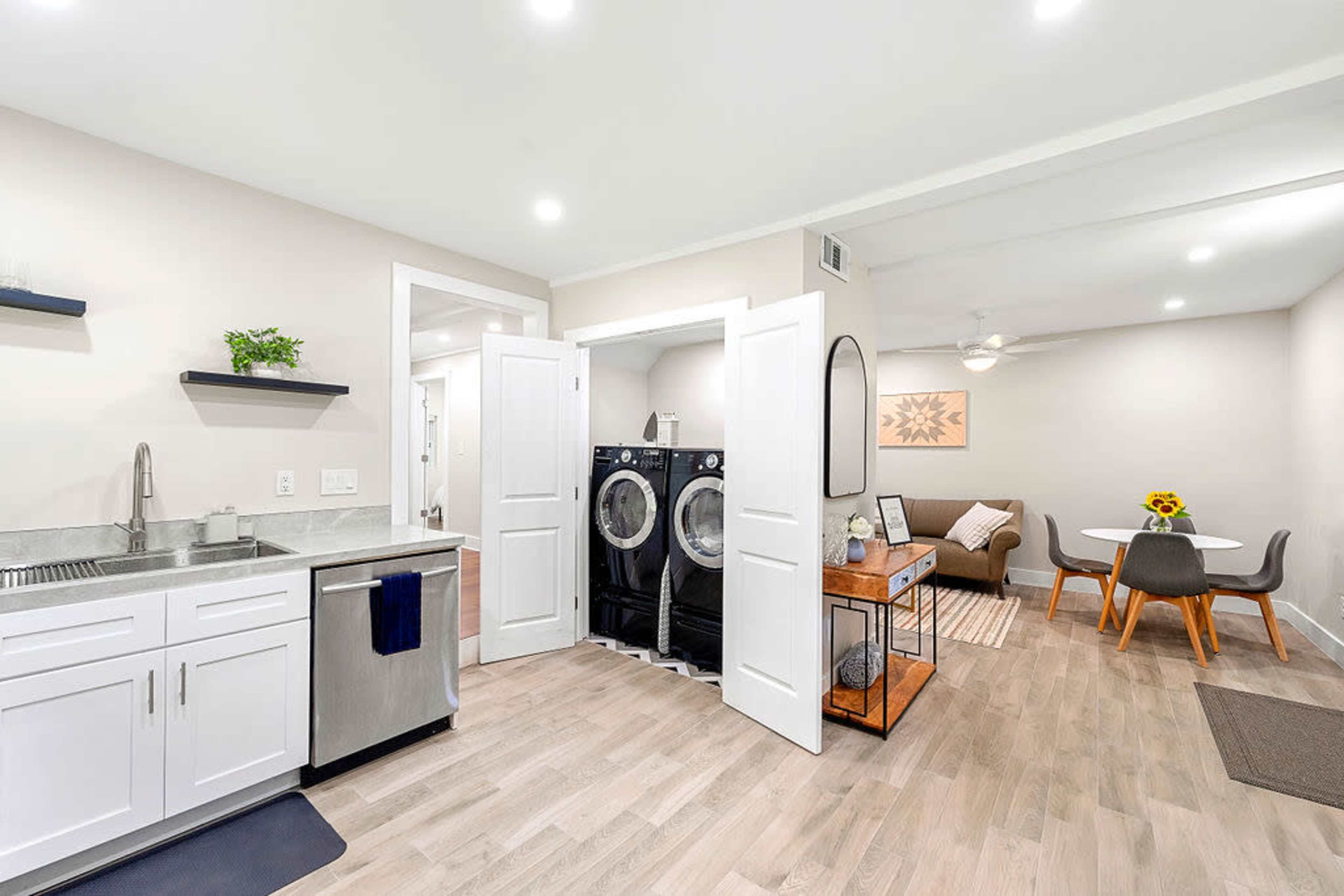 Chic and Cozy Hideway Image in Hunter Hills, Atlanta, GA