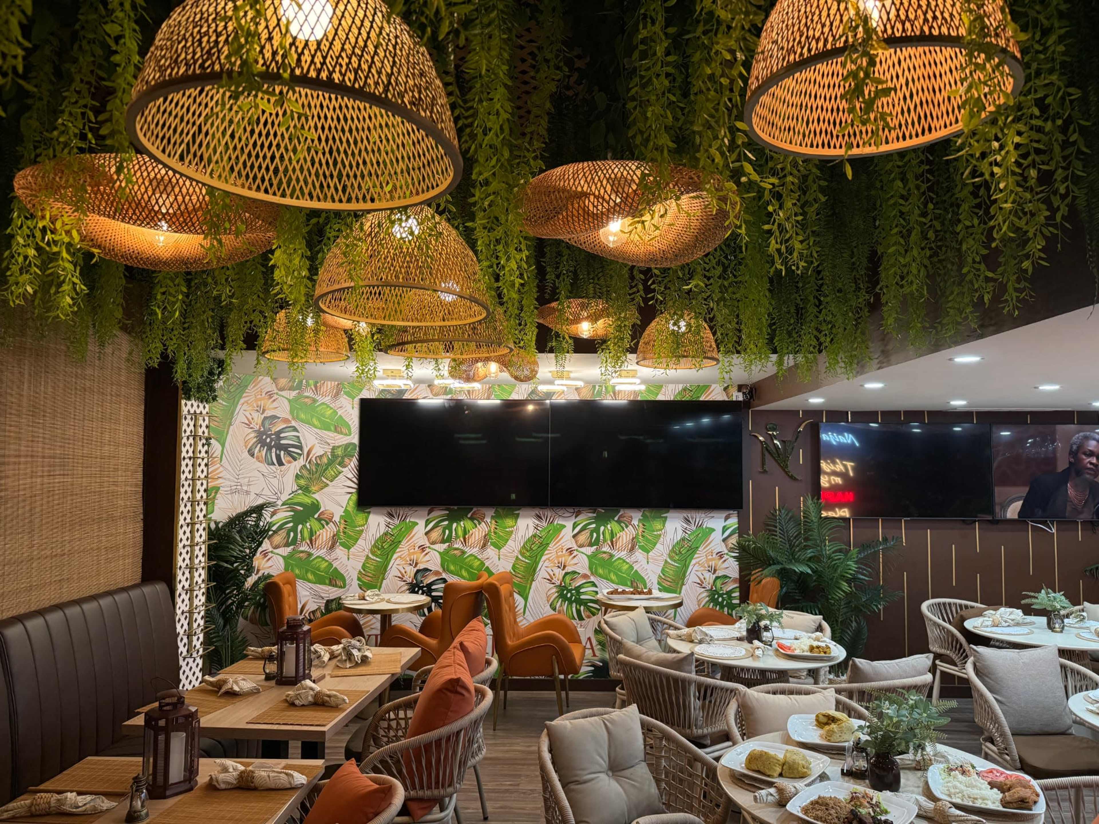 Intimate Modern Tropical Restaurant and Bar Image in Jane and Finch, Toronto, ON